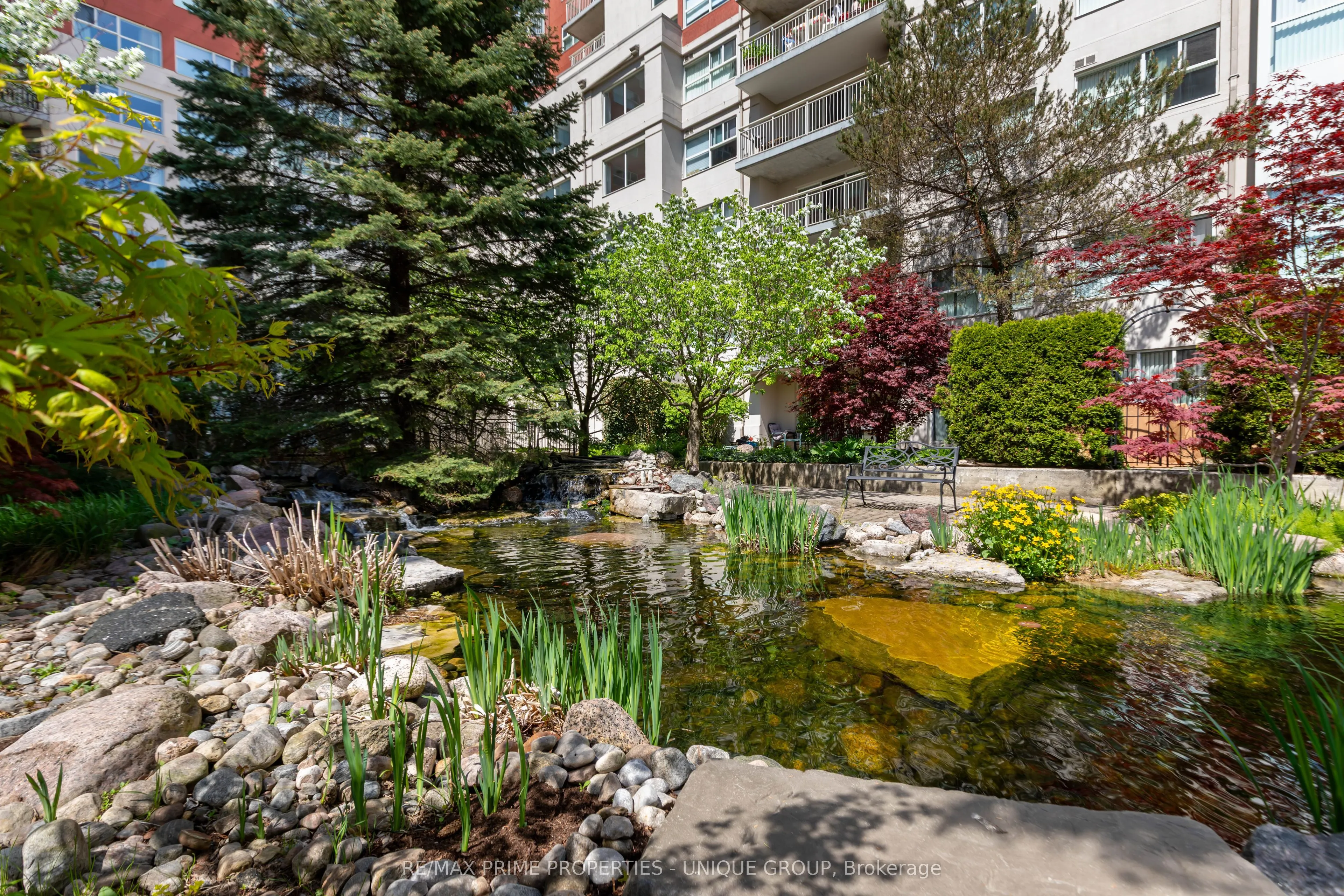 18 Concorde Place, #808