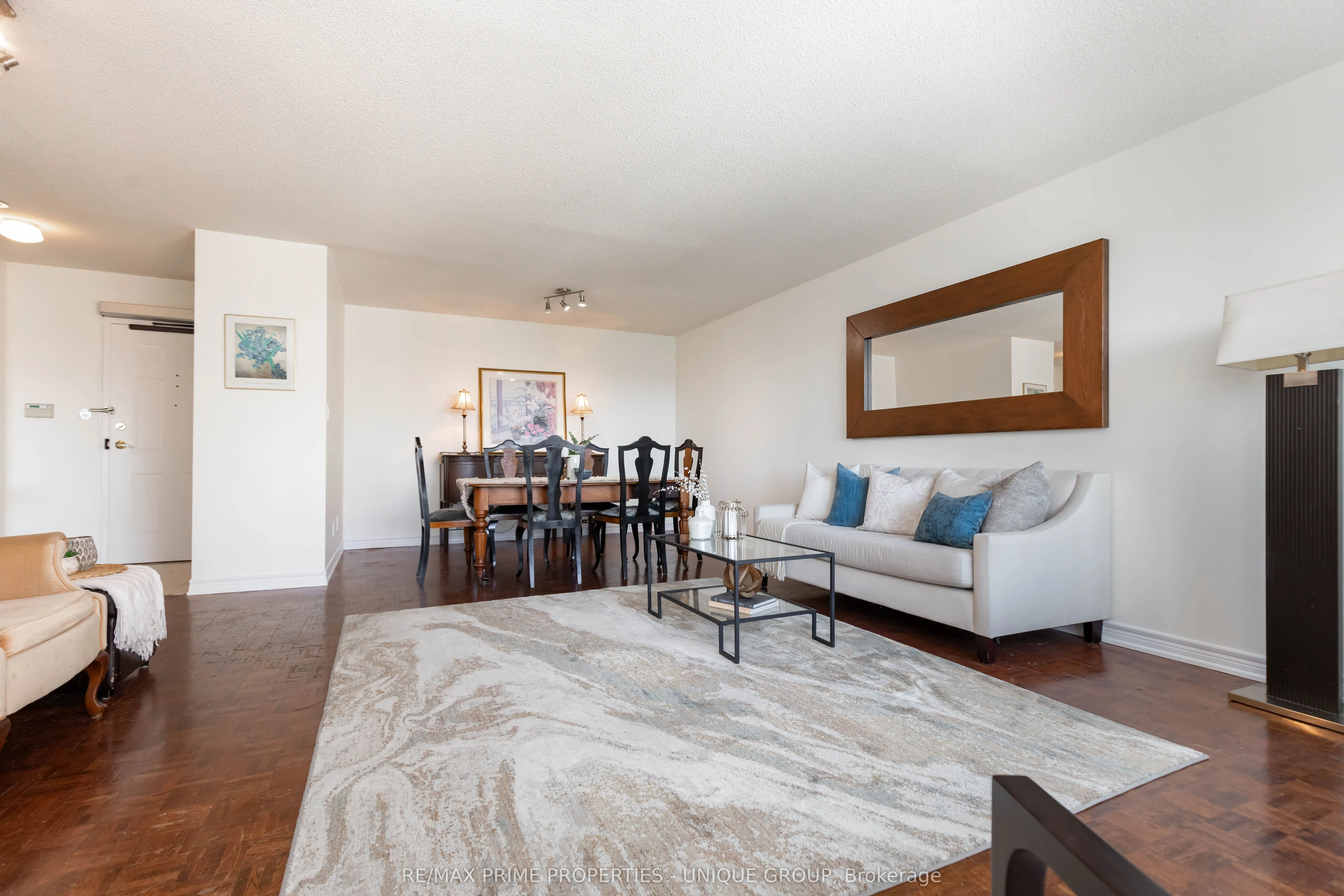 18 Concorde Place, #808
