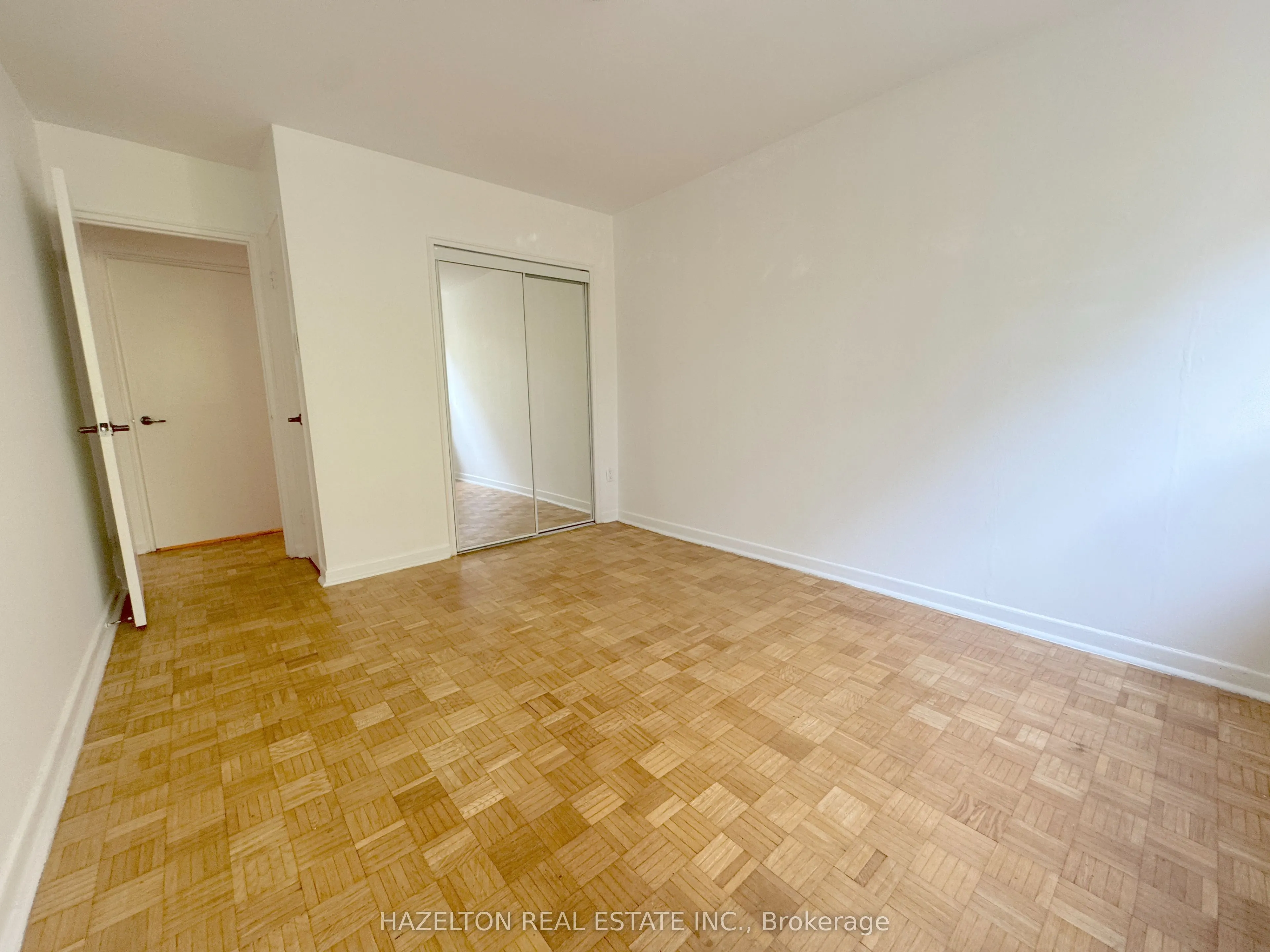 88 Wellesley Street E, #206