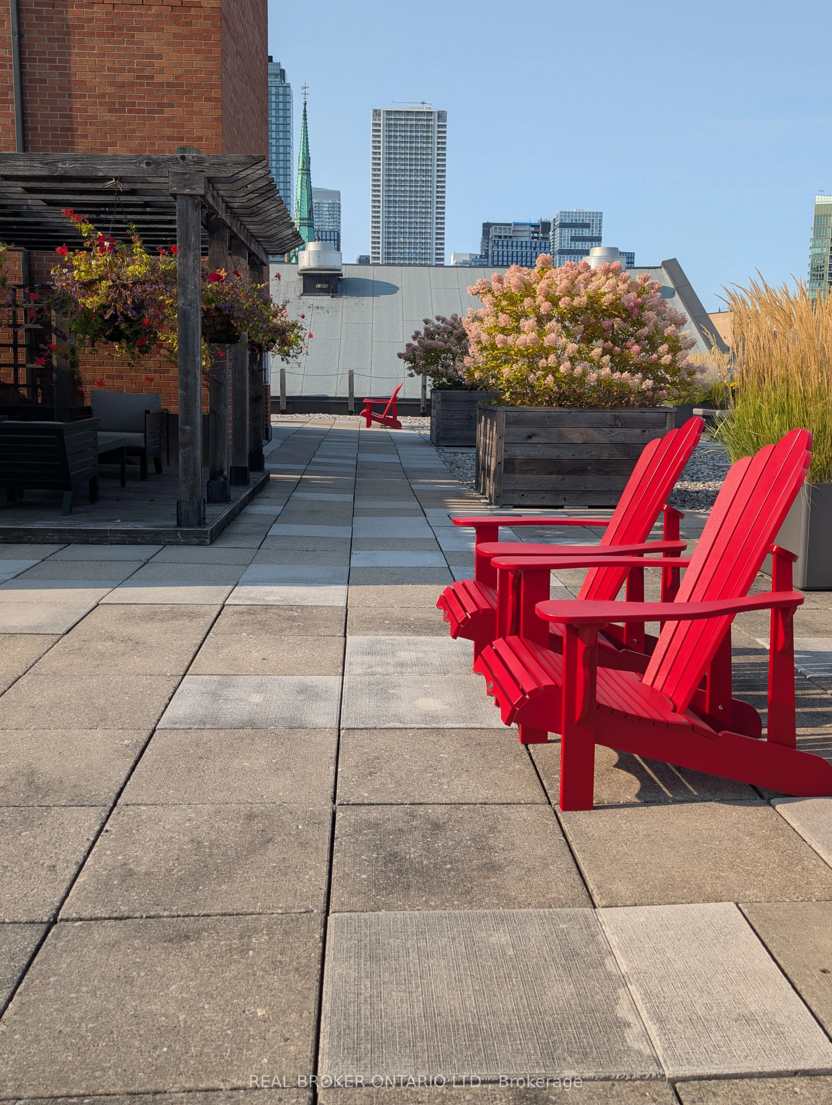 71 Front Street E, #604