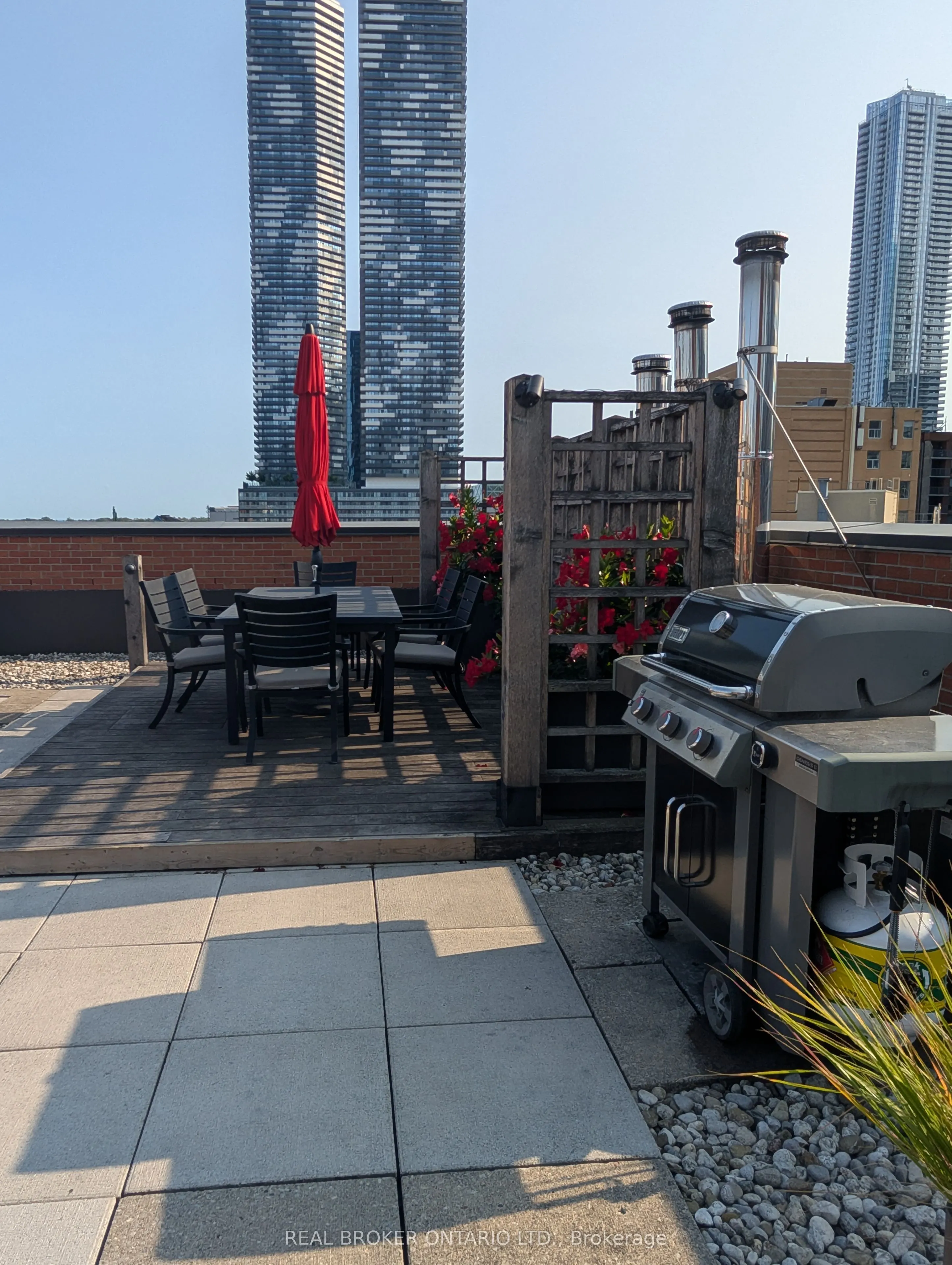 71 Front Street E, #604