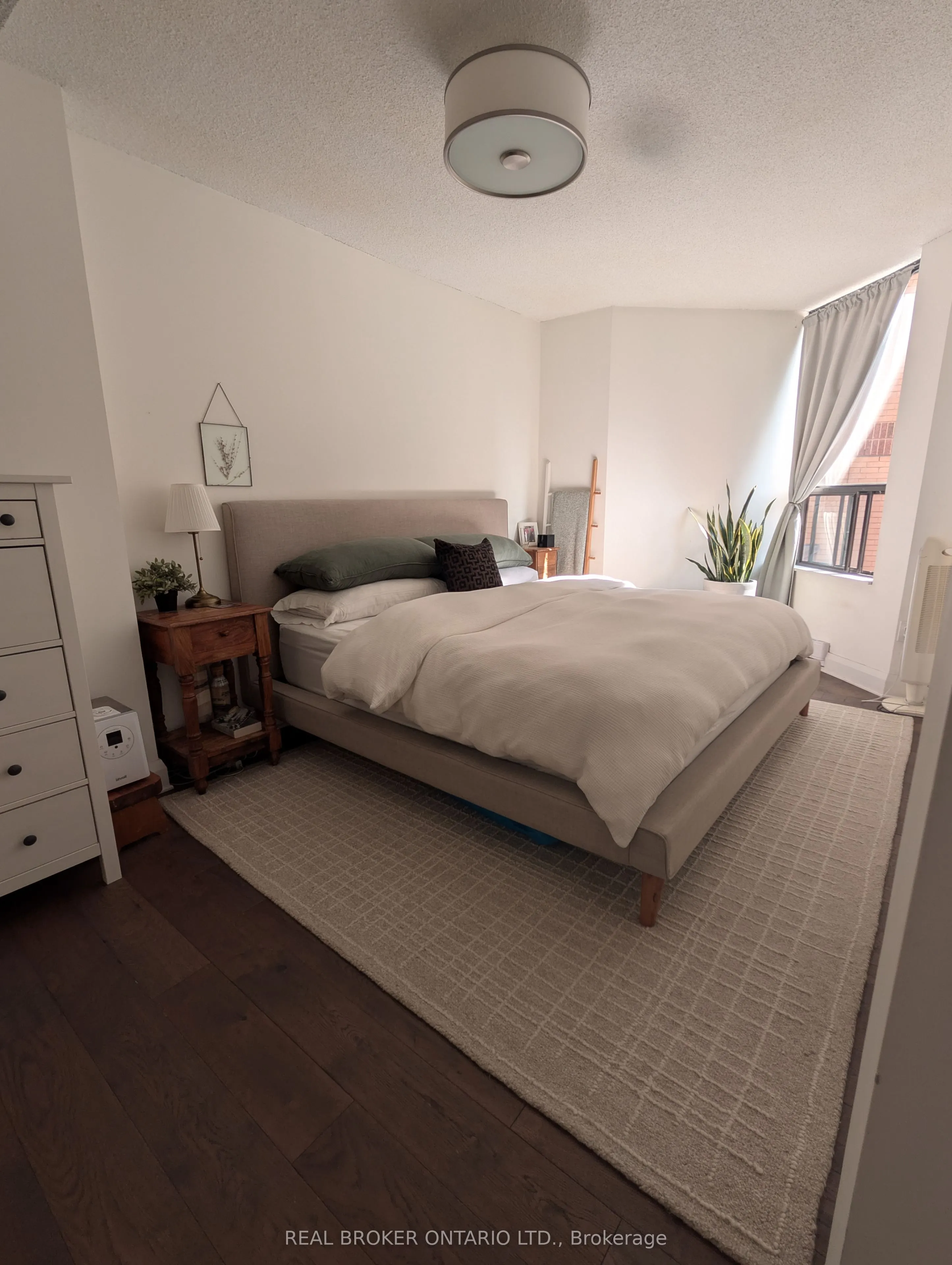 71 Front Street E, #604