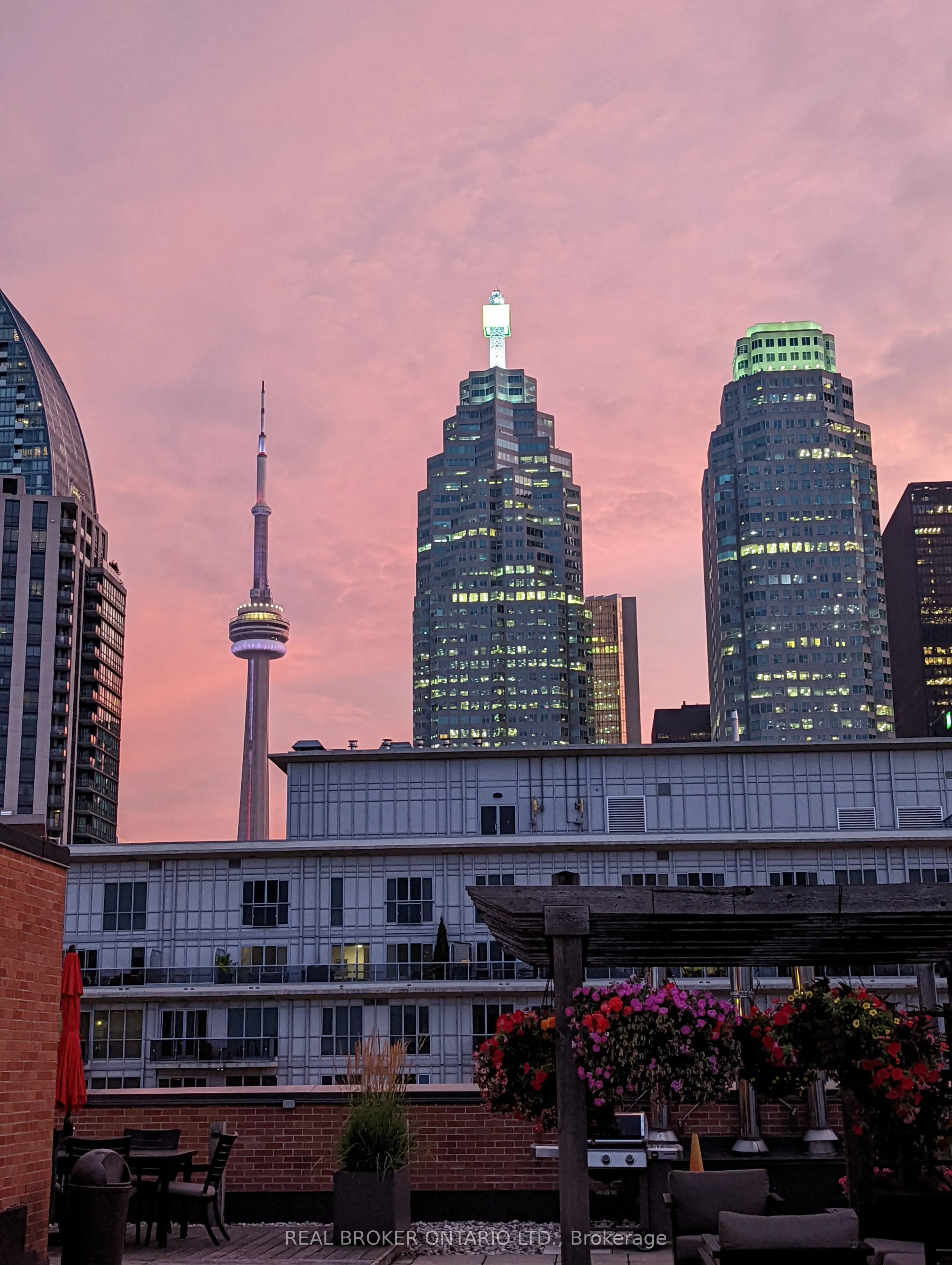 71 Front Street E, #604