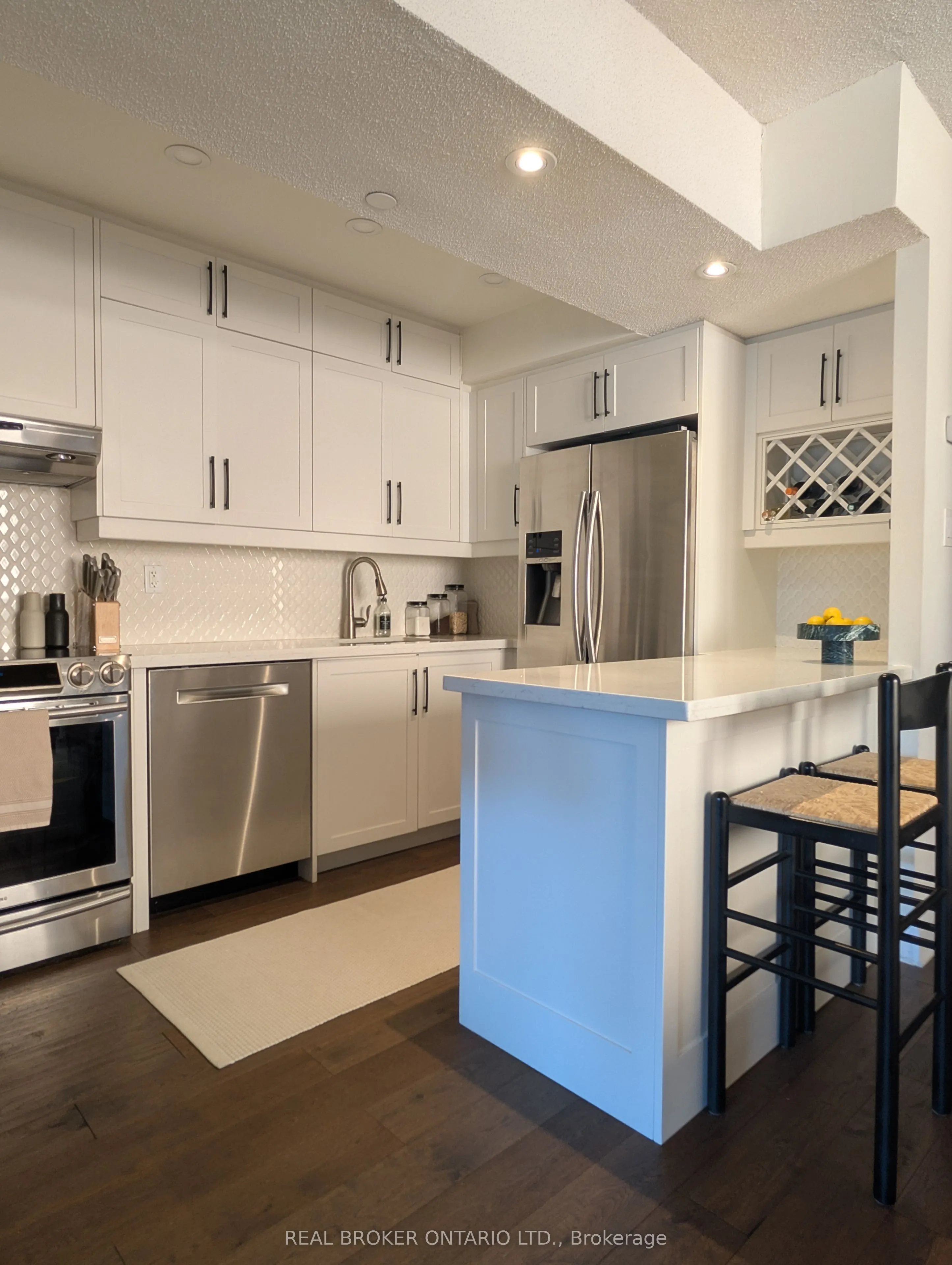 71 Front Street E, #604