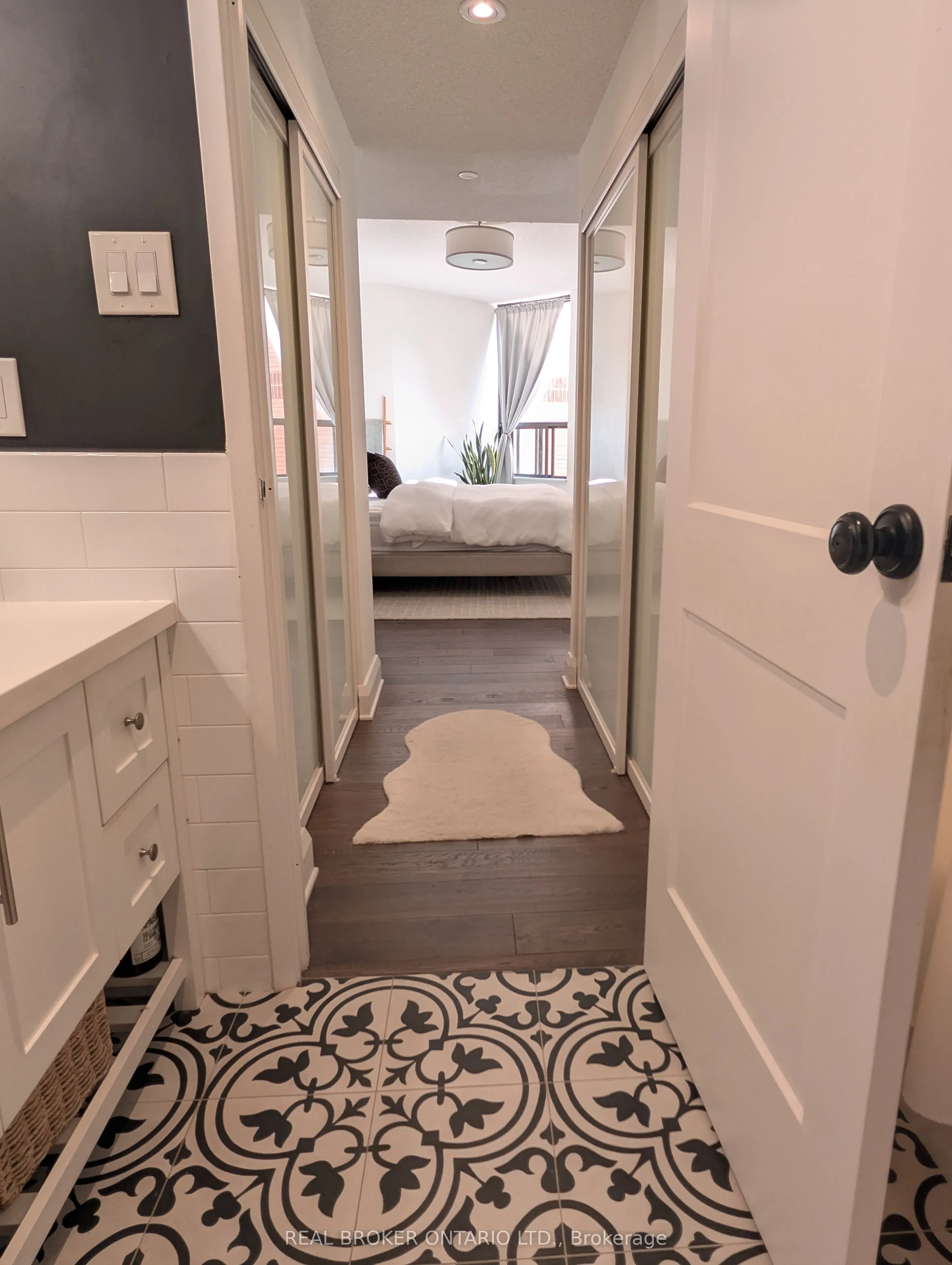 71 Front Street E, #604