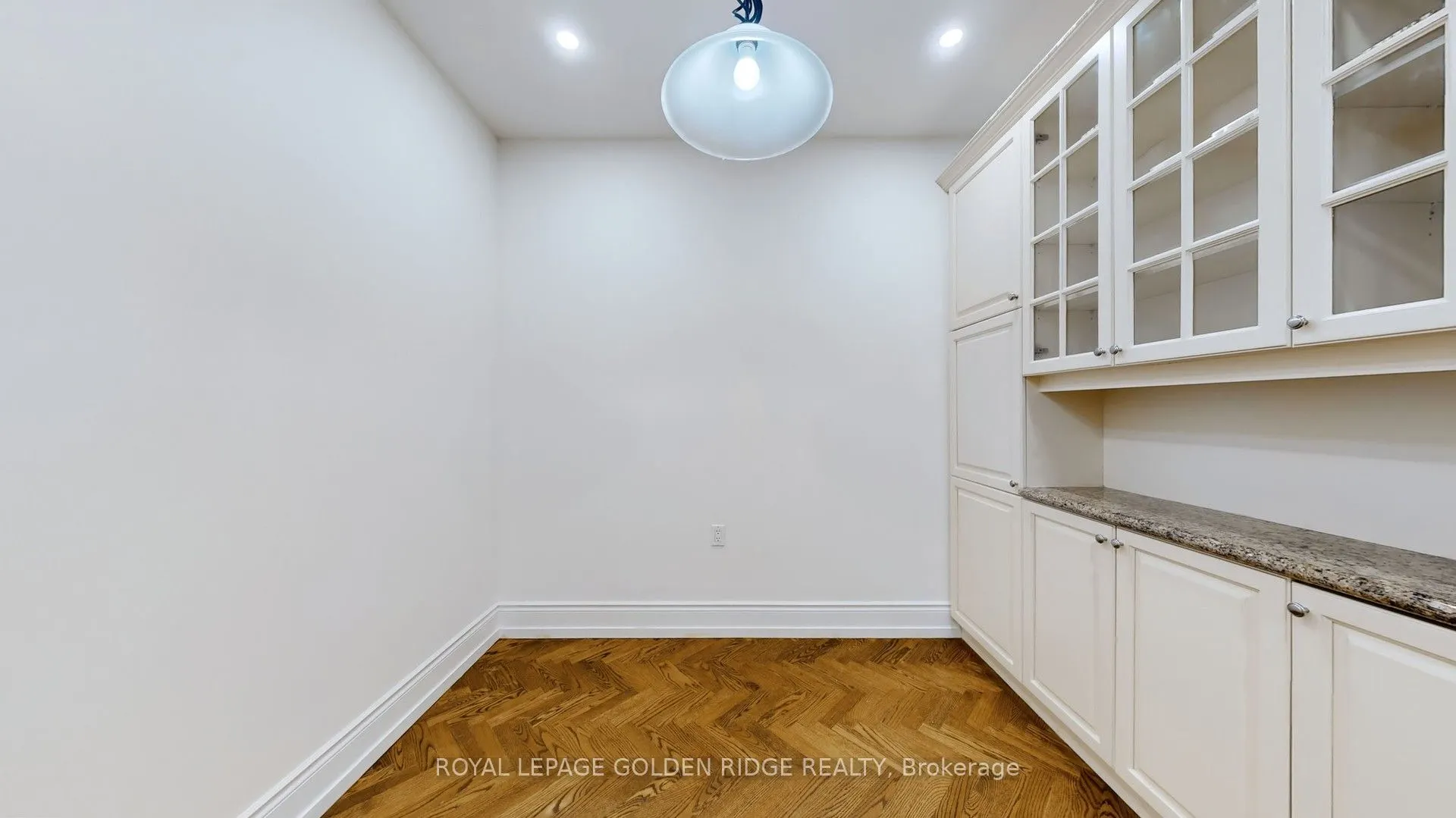 88 Grandview Way, #PH1