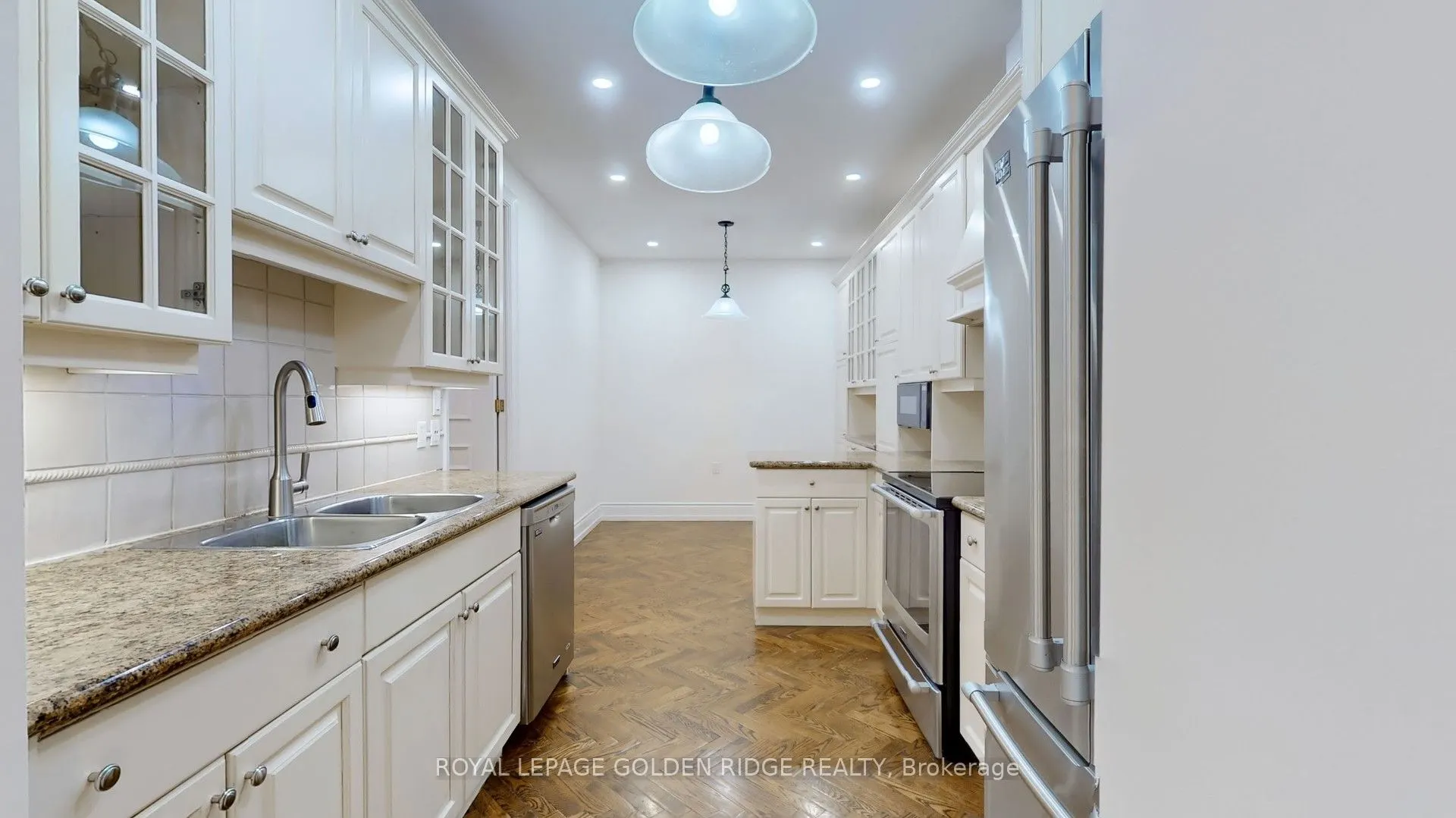 88 Grandview Way, #PH1