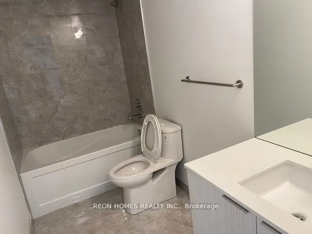 158 Front Street E, #520