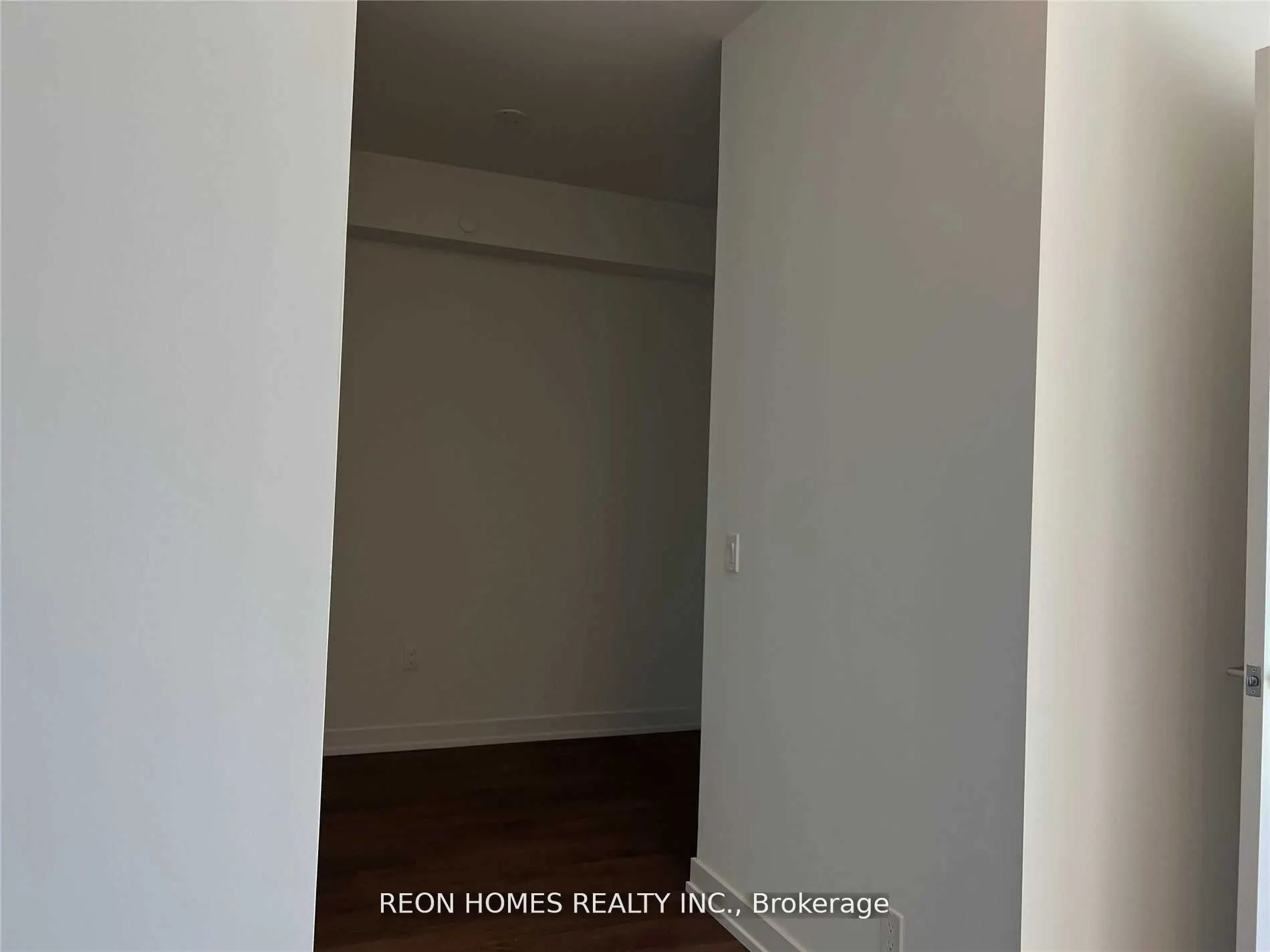 158 Front Street E, #520