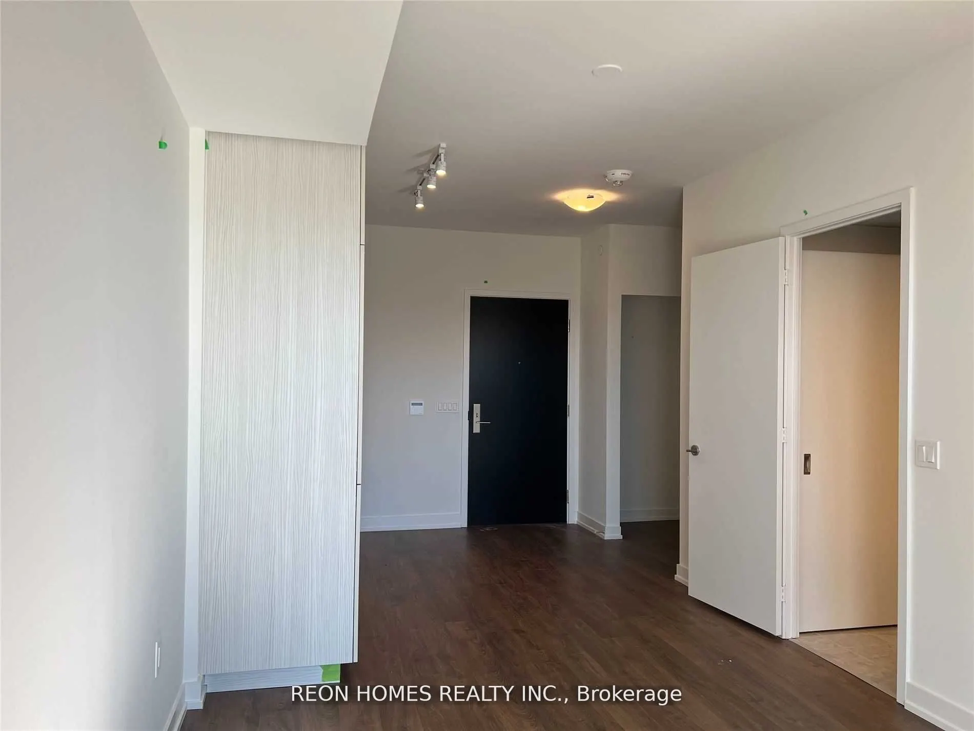158 Front Street E, #520