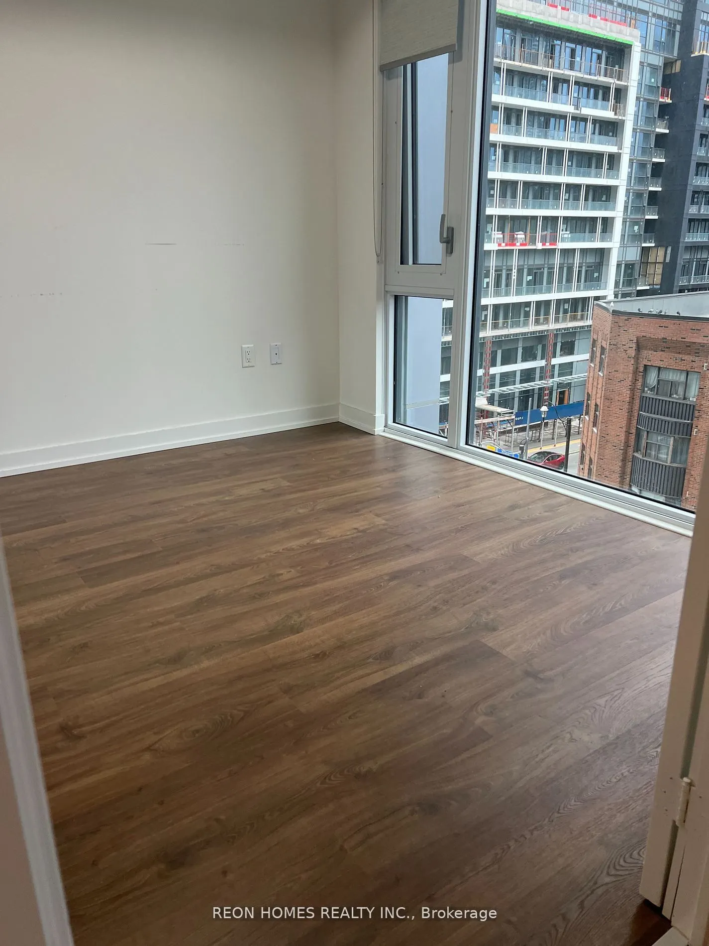 158 Front Street E, #520