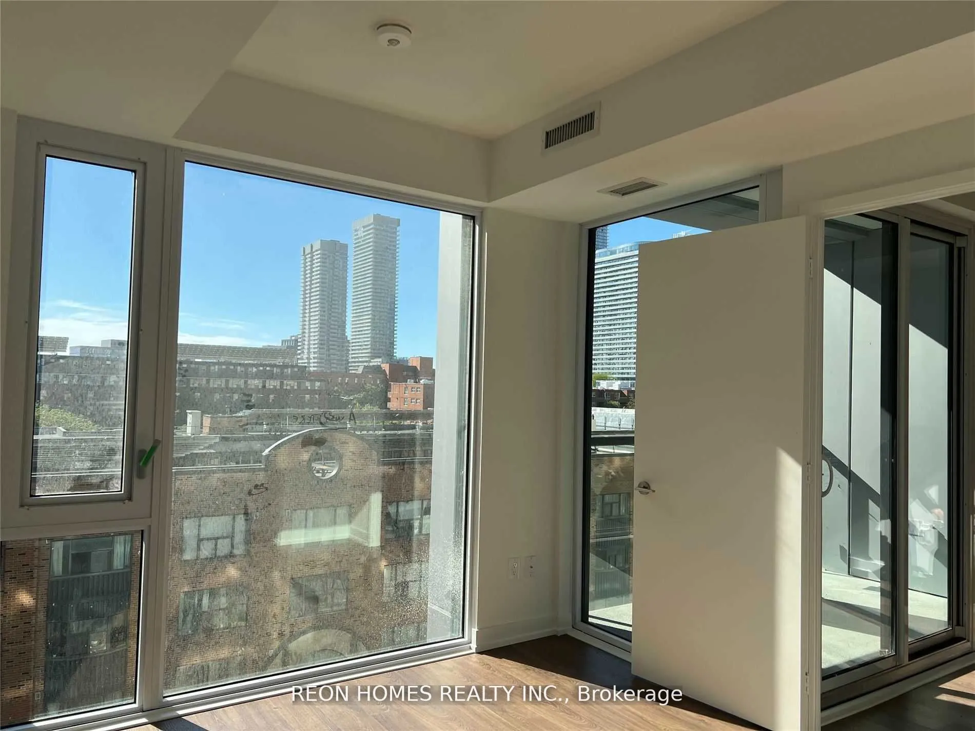 158 Front Street E, #520