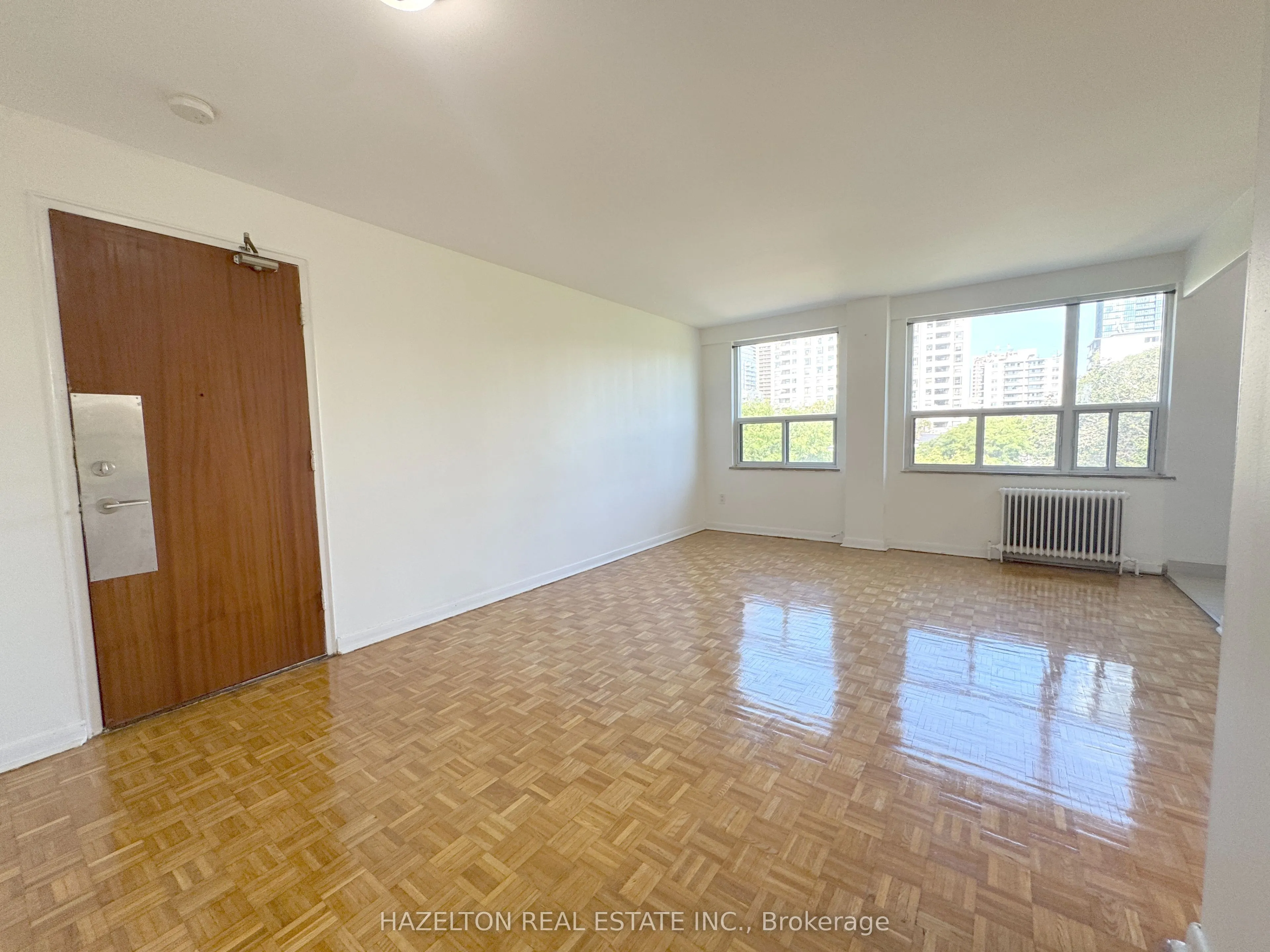 88 Wellesley Street E, #605