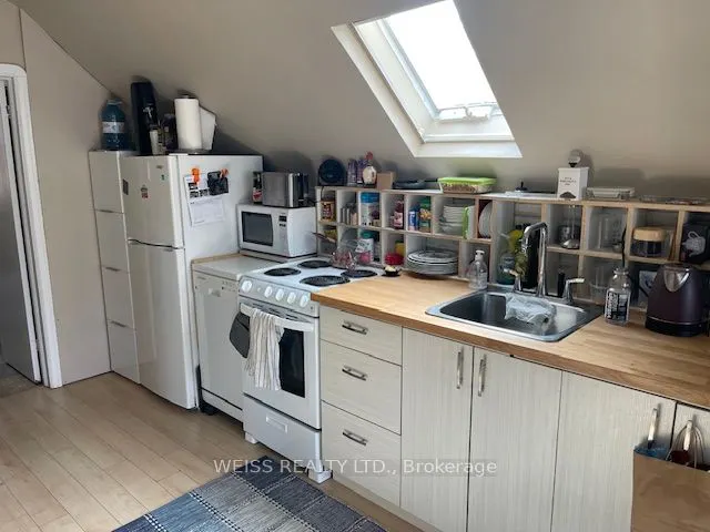 82 King High Avenue, #Upper Level