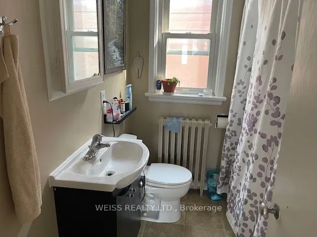 82 King High Avenue, #Upper Level