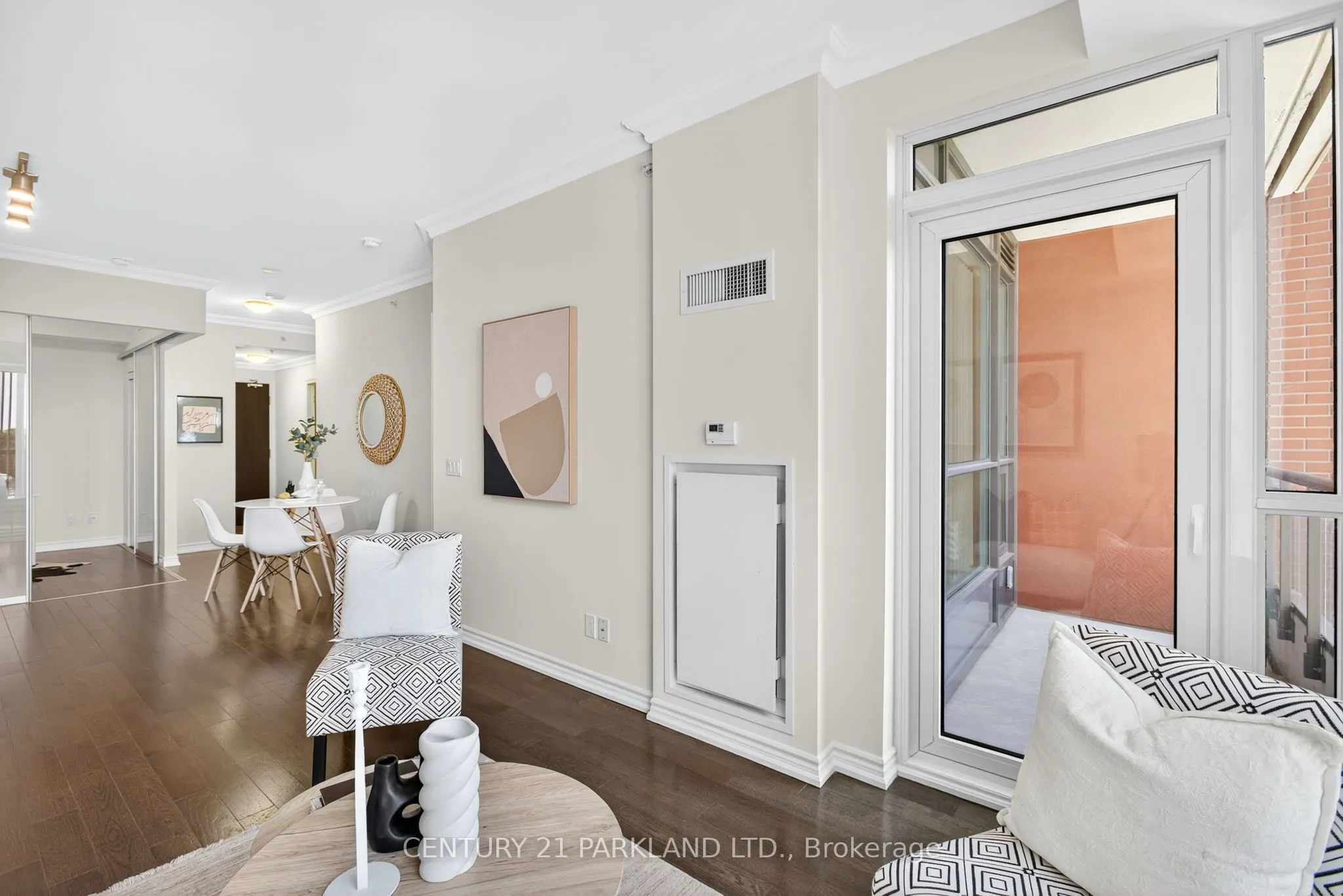 23 Glebe Road W, #603