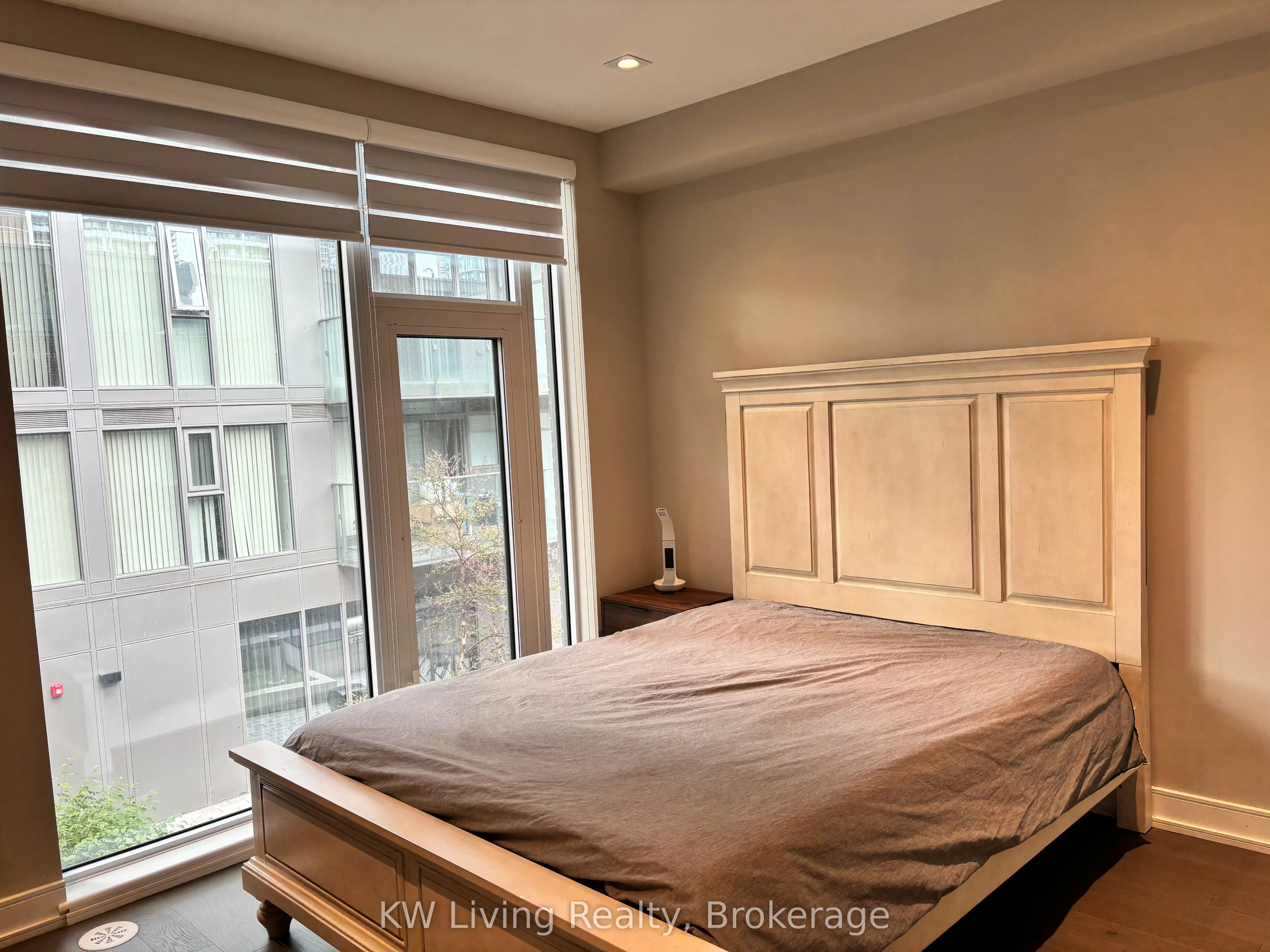 33 Dundonald Street, #TH6