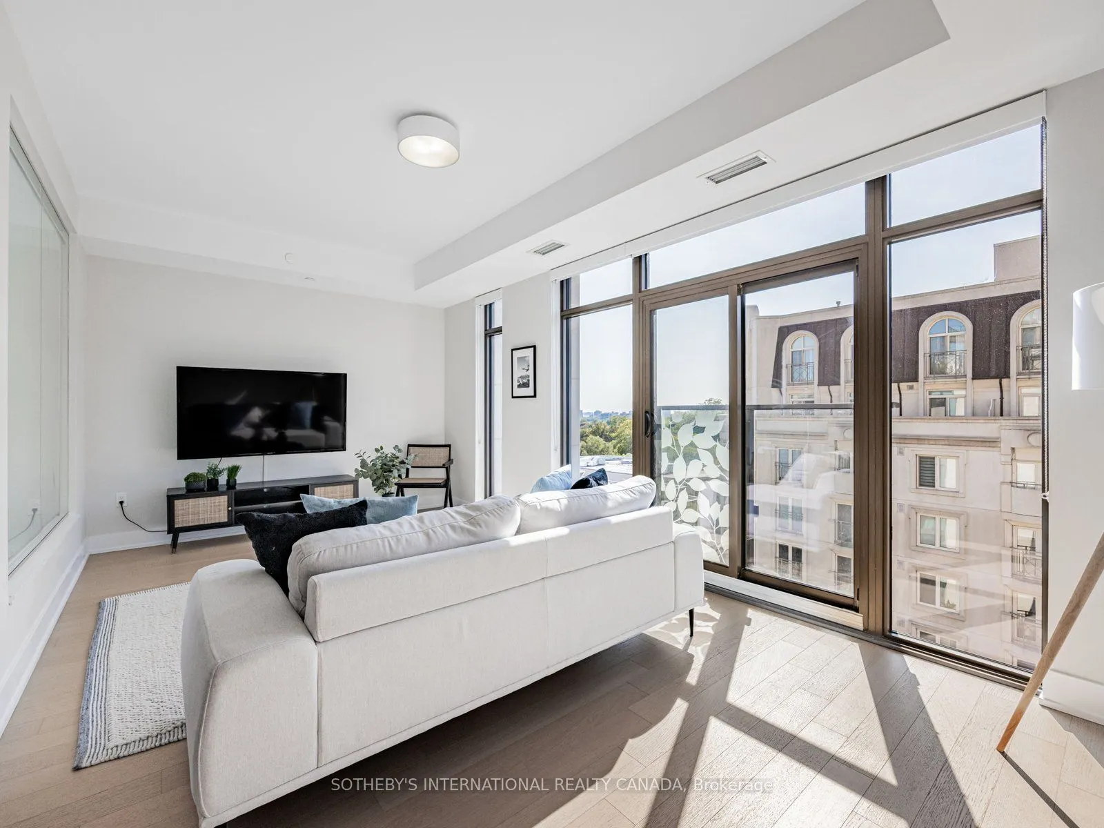 6 Jackes Avenue, #705
