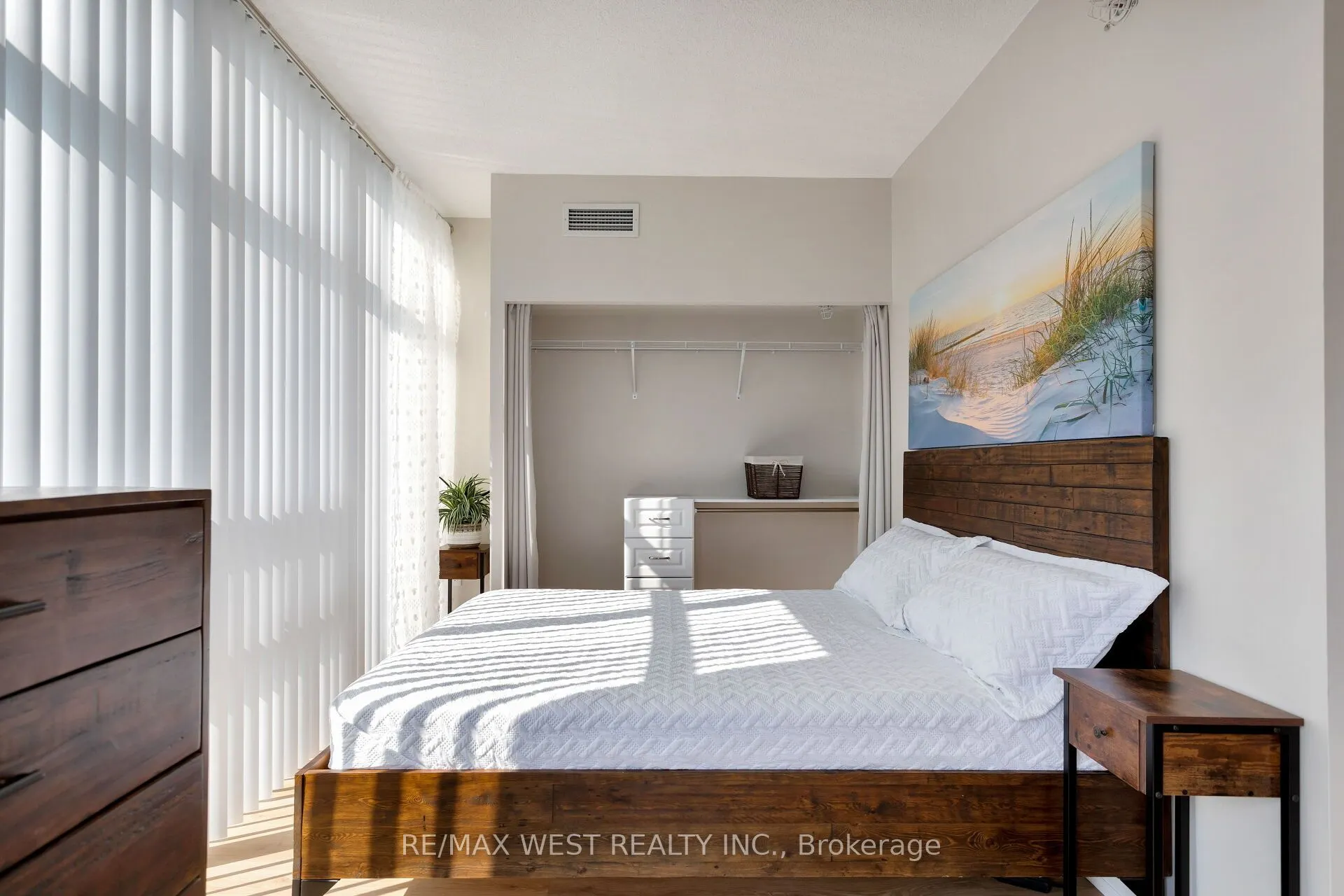 36 LISGAR Street, #1621E