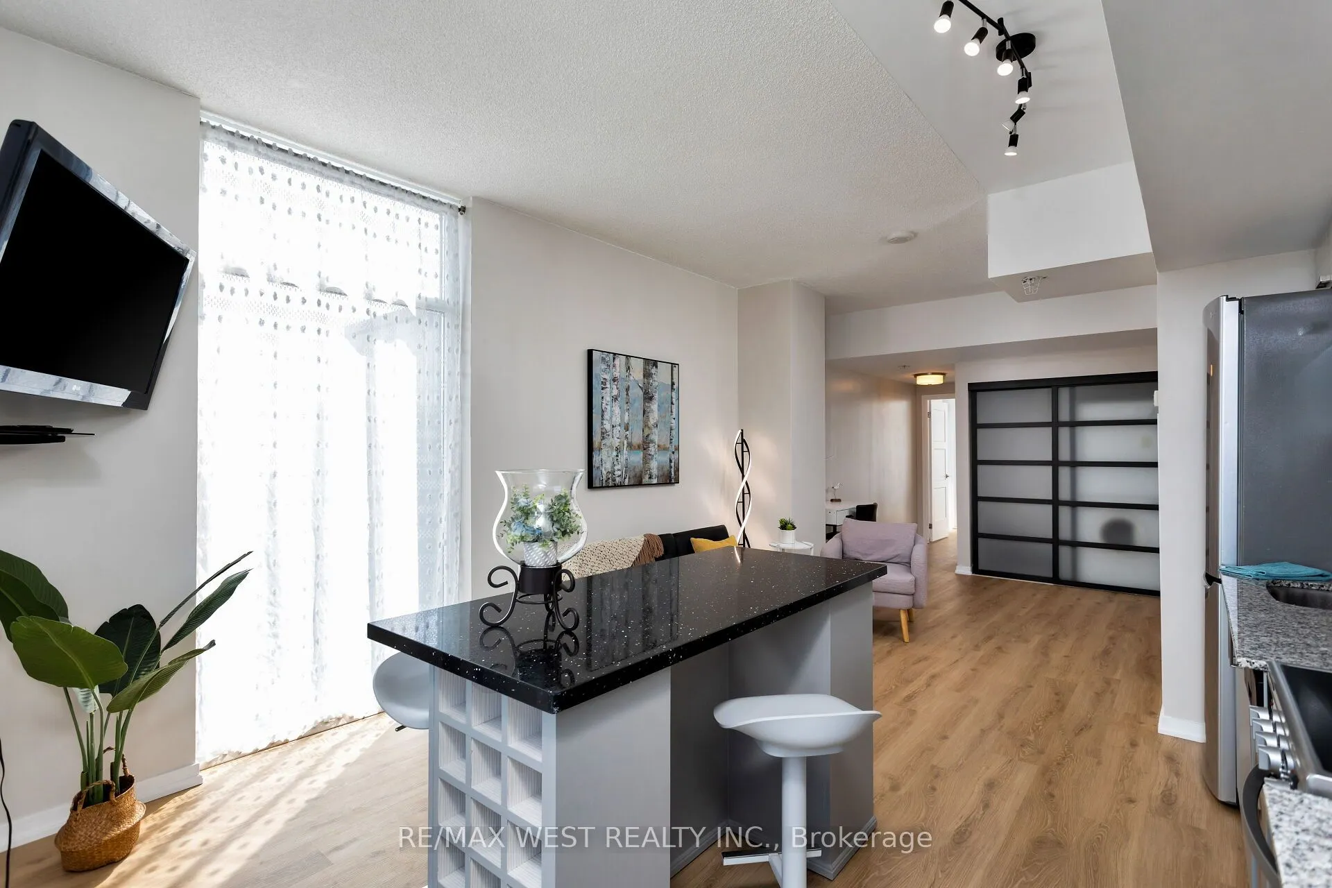 36 LISGAR Street, #1621E