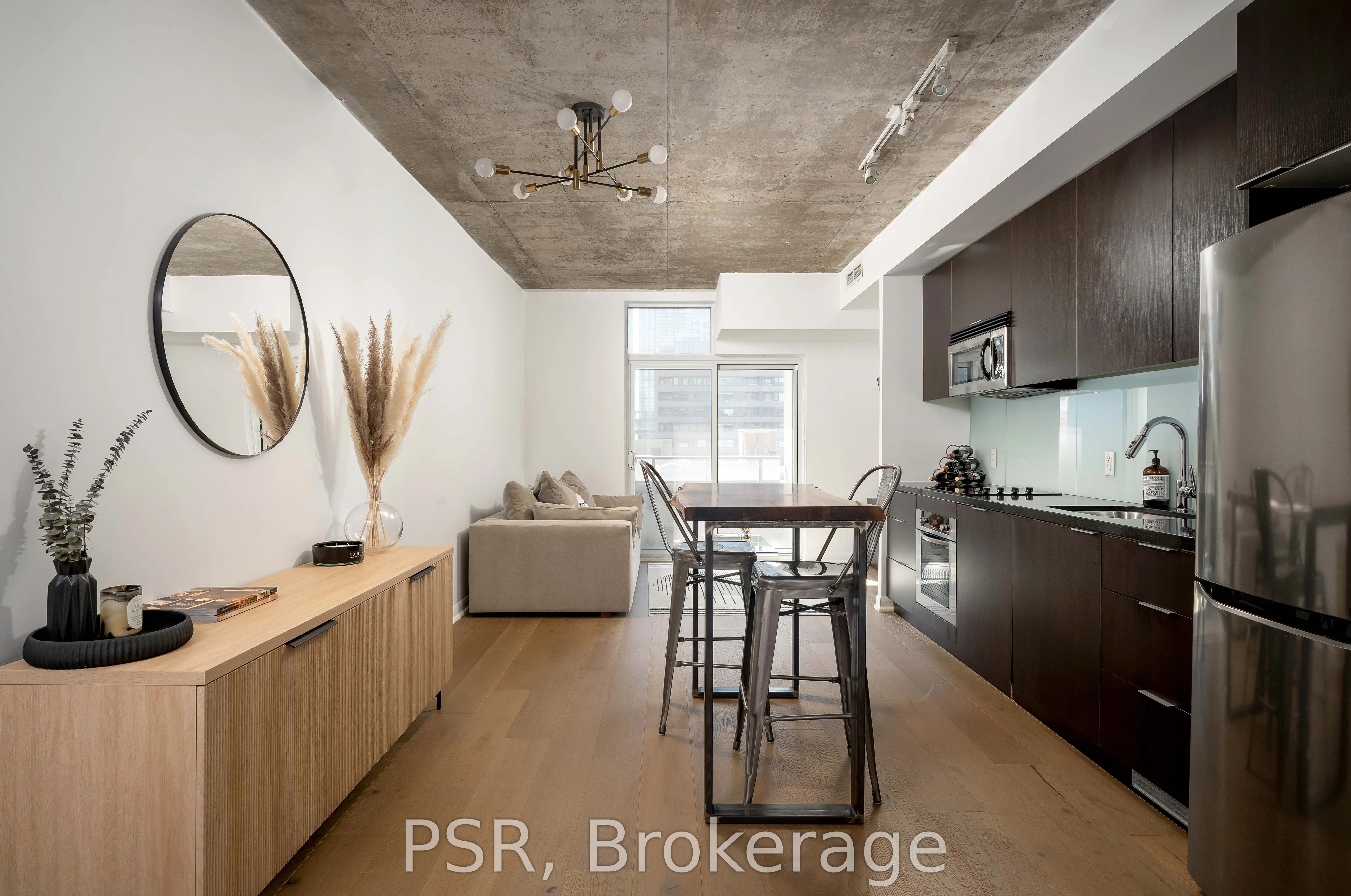 478 King Street W, #507