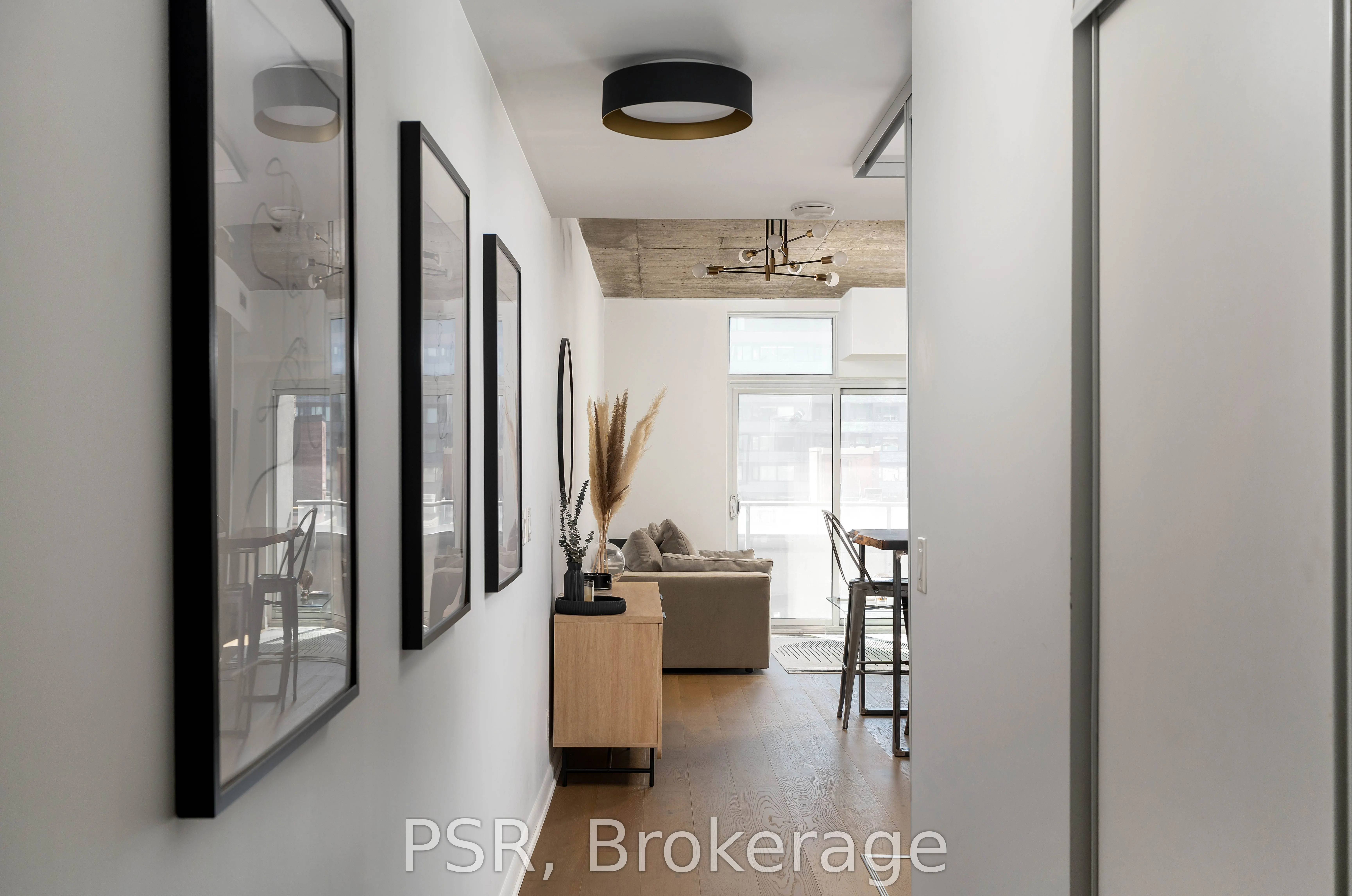 478 King Street W, #507