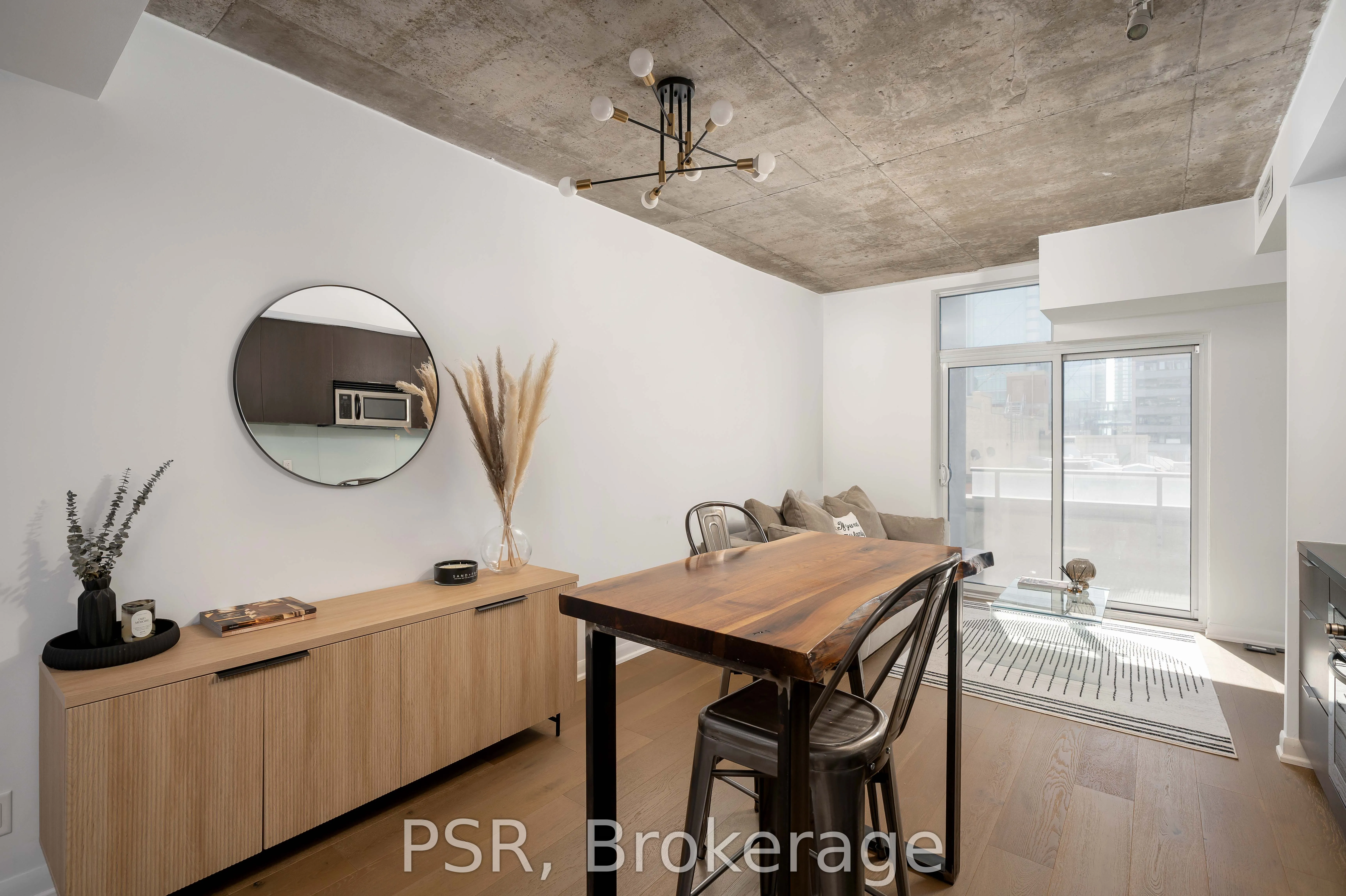 478 King Street W, #507