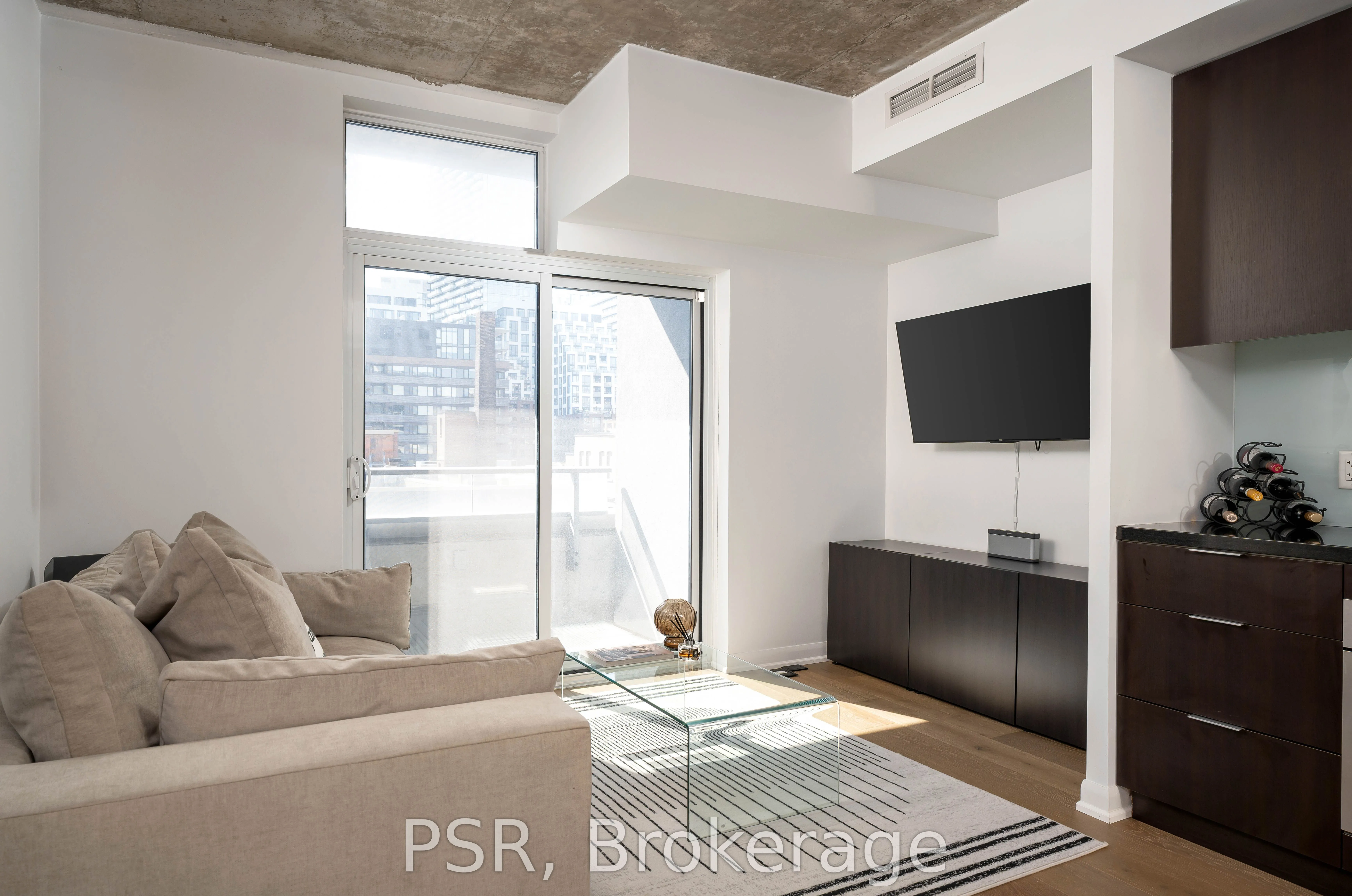 478 King Street W, #507