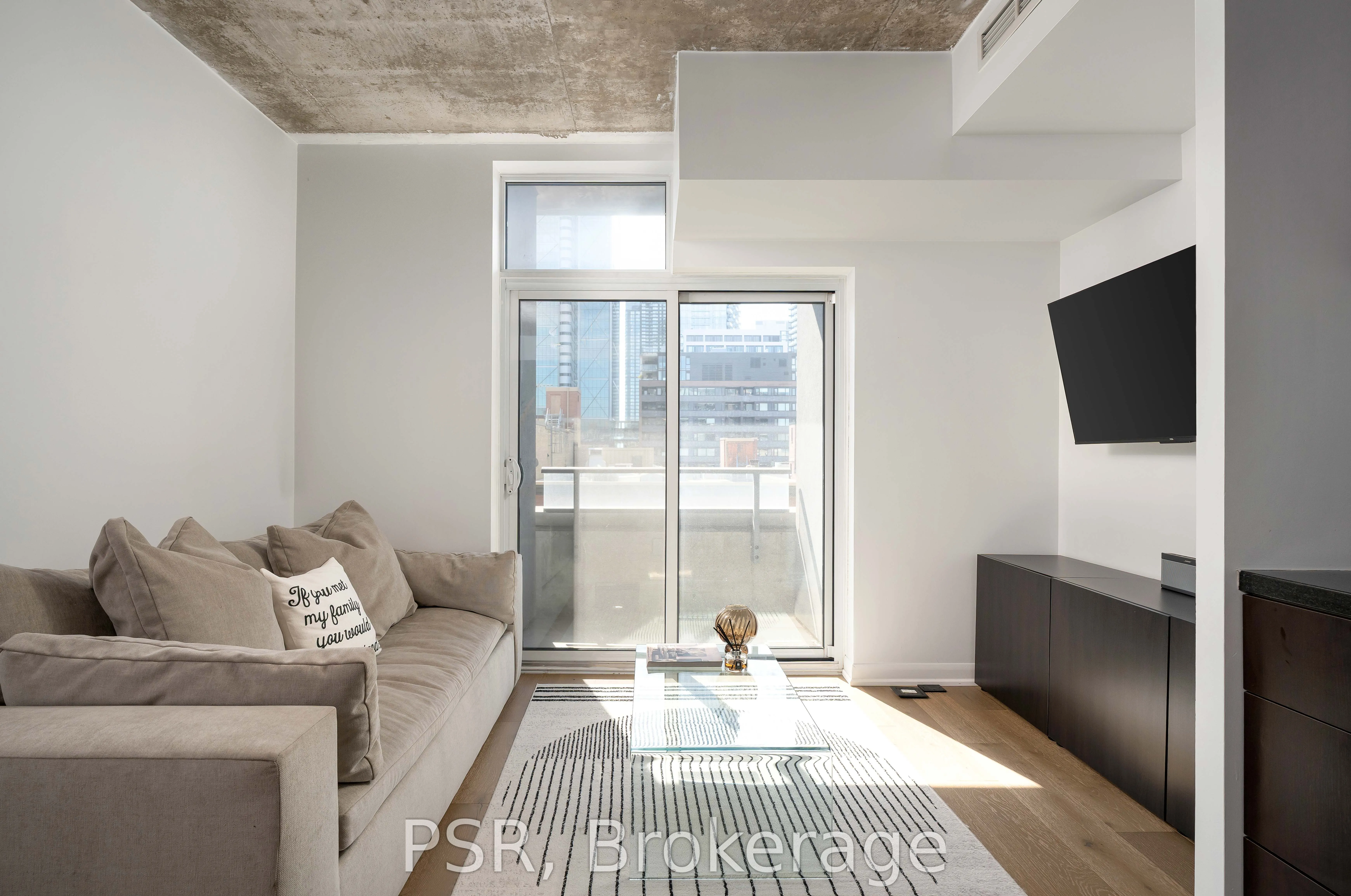 478 King Street W, #507