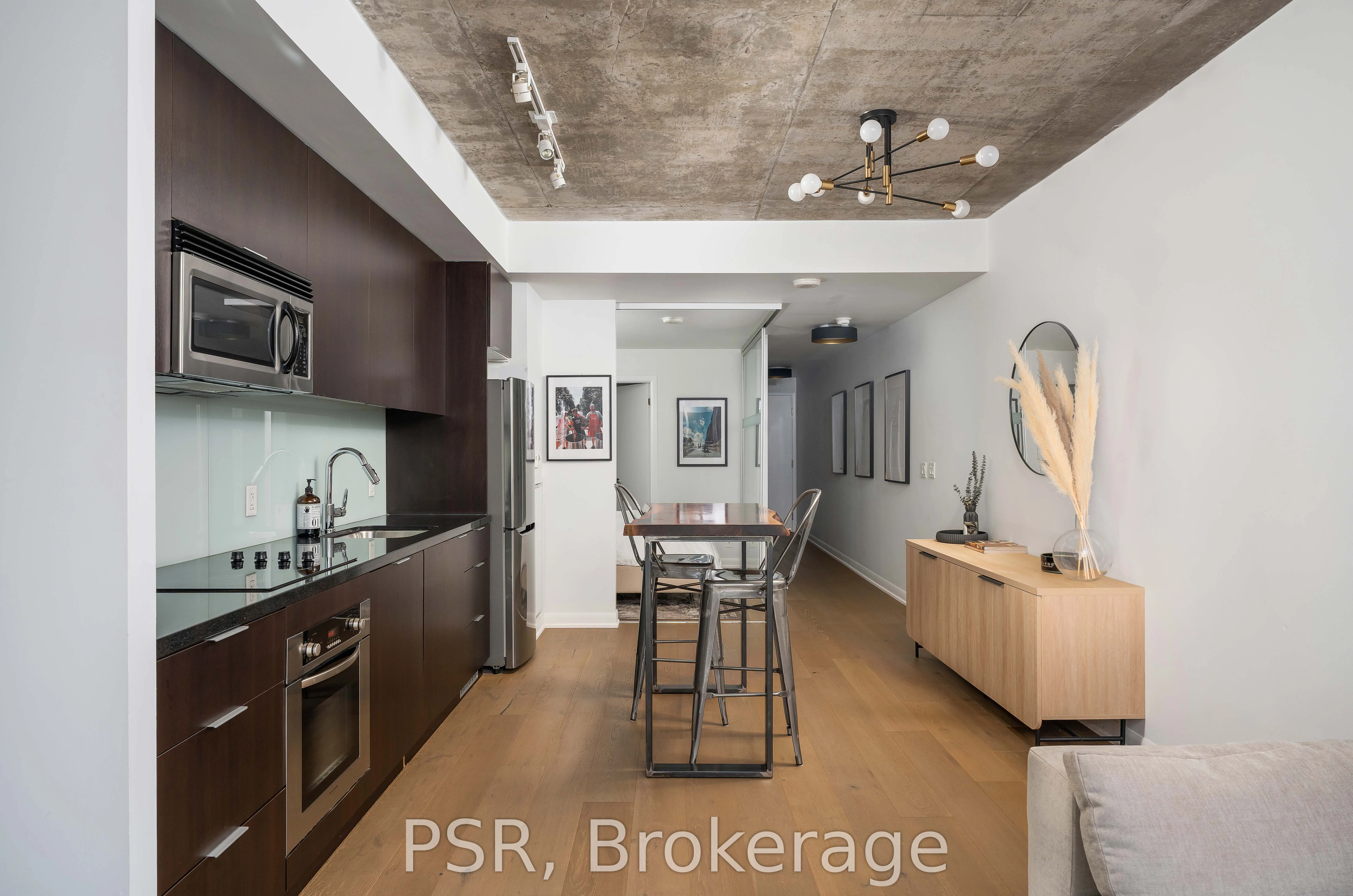 478 King Street W, #507