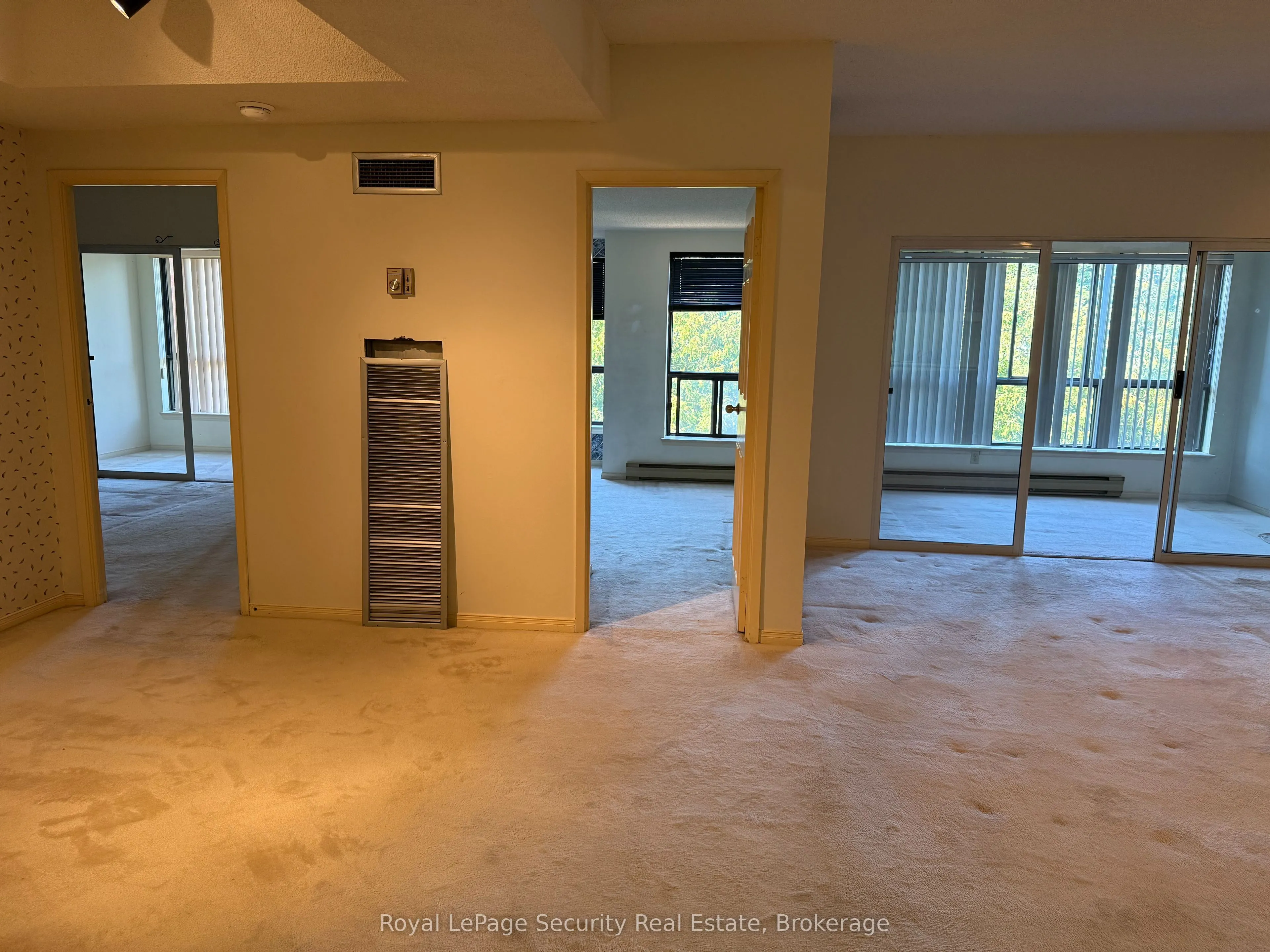 20 Glebe Road W, #10