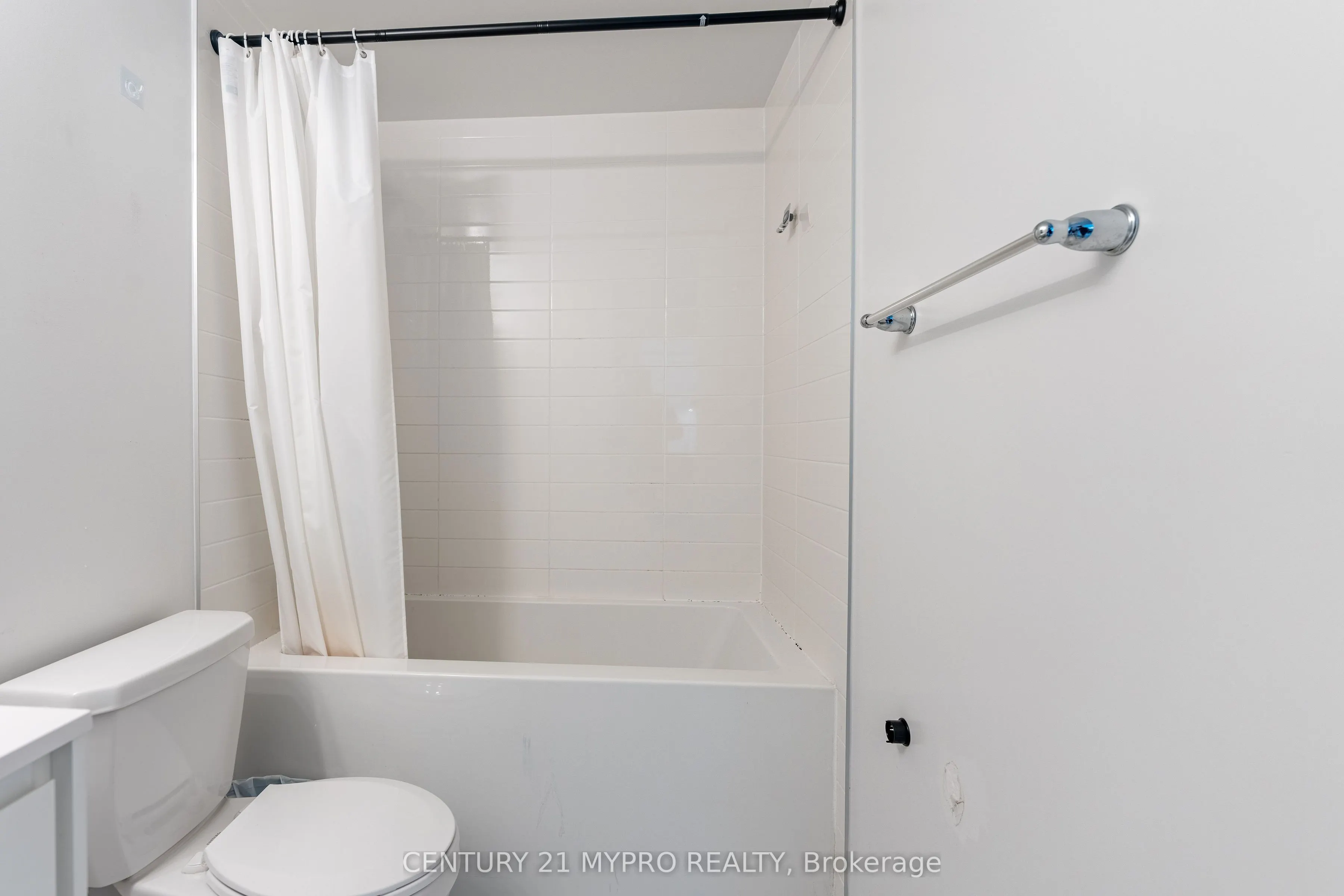 159 Wellesley Street E, #2501