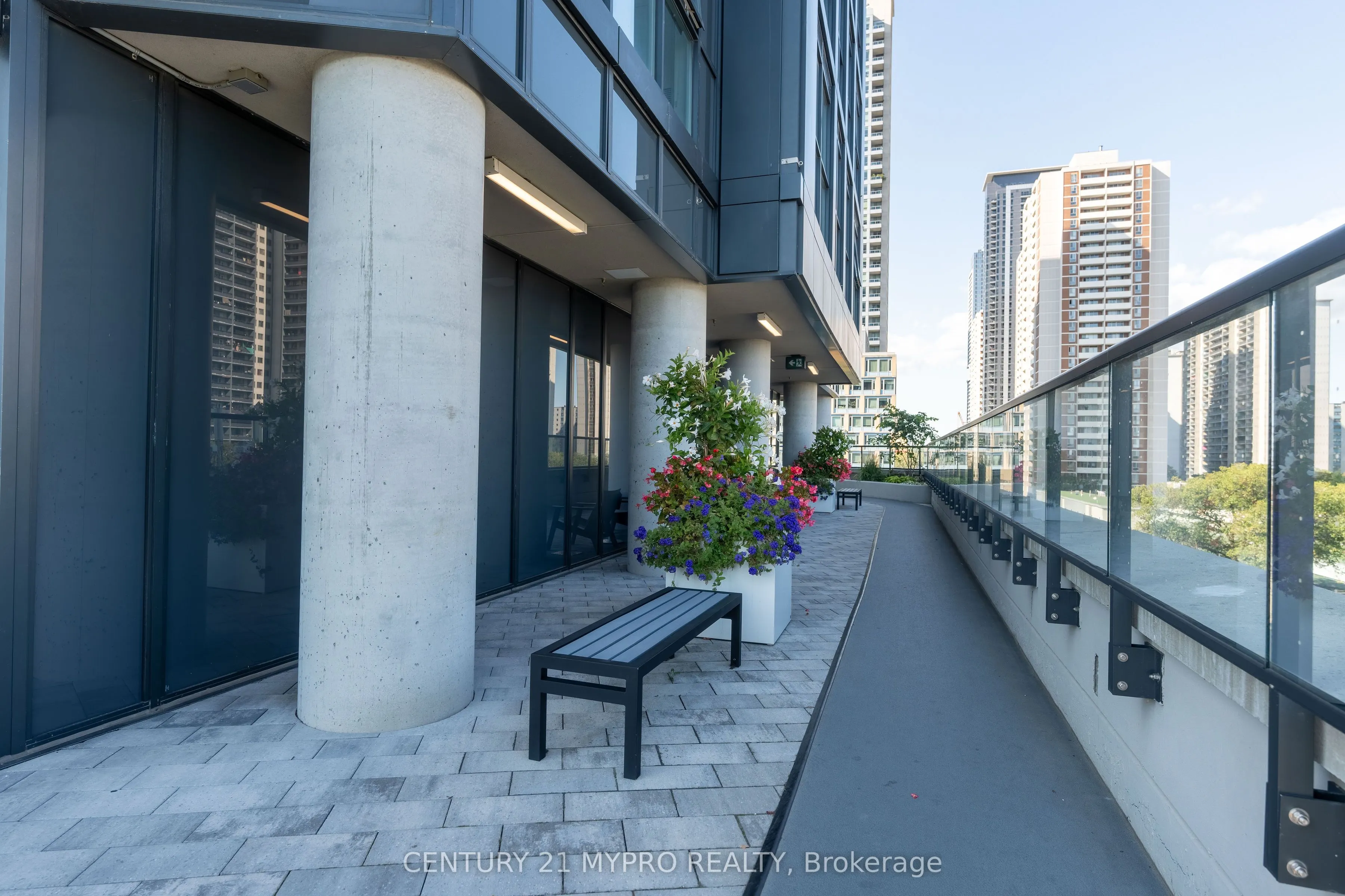 159 Wellesley Street E, #2501