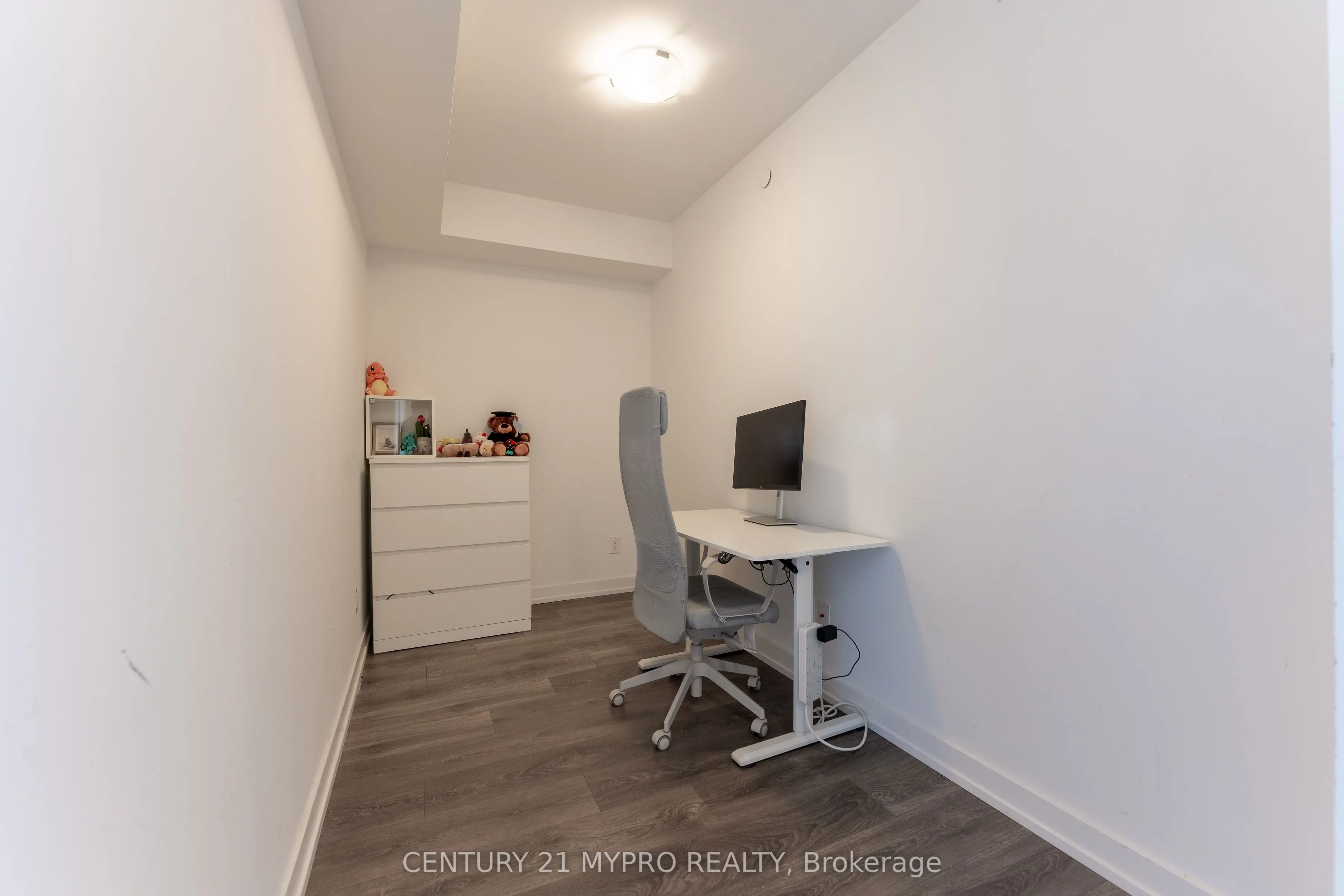 159 Wellesley Street E, #2501