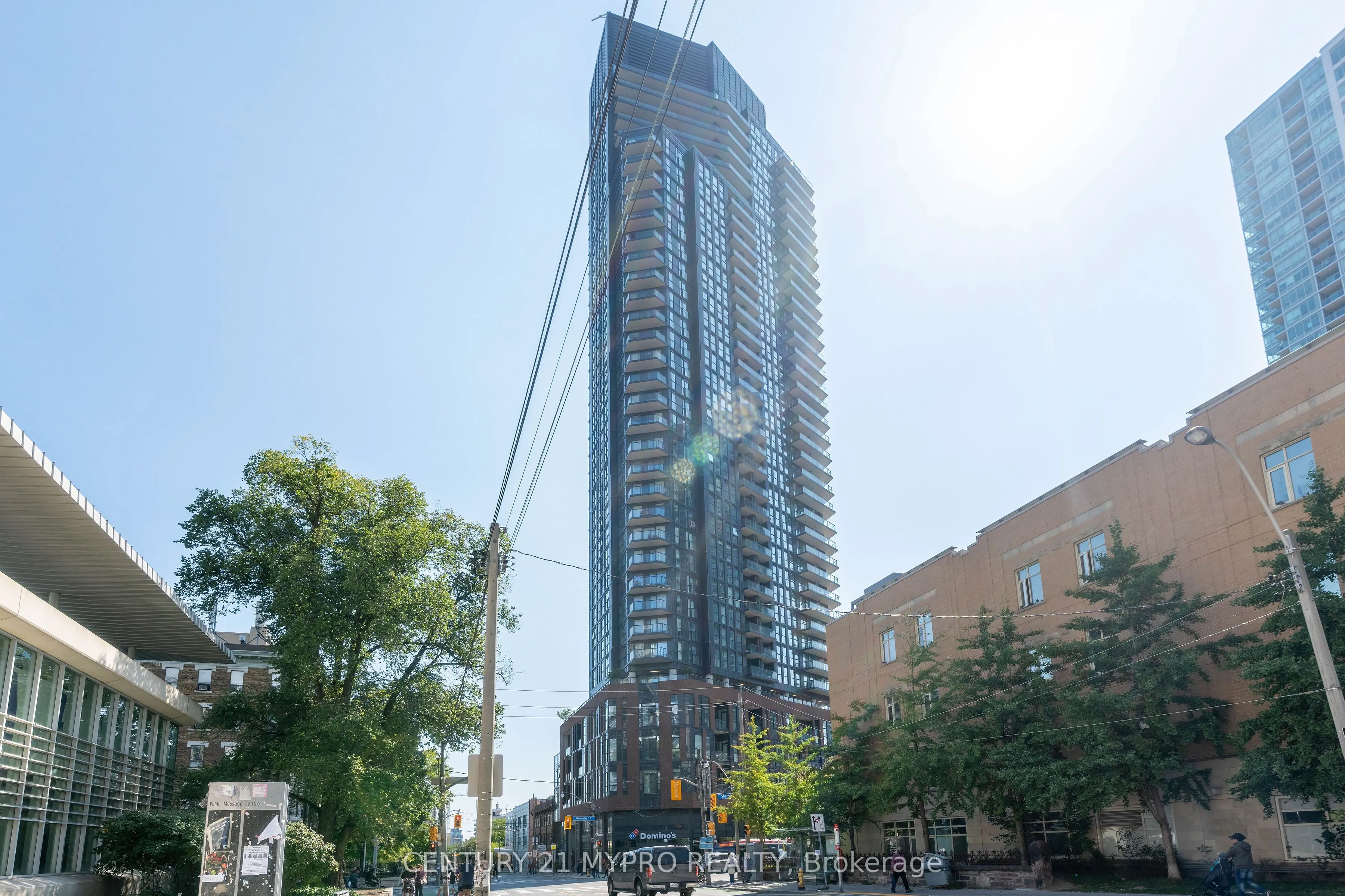 159 Wellesley Street E, #2501