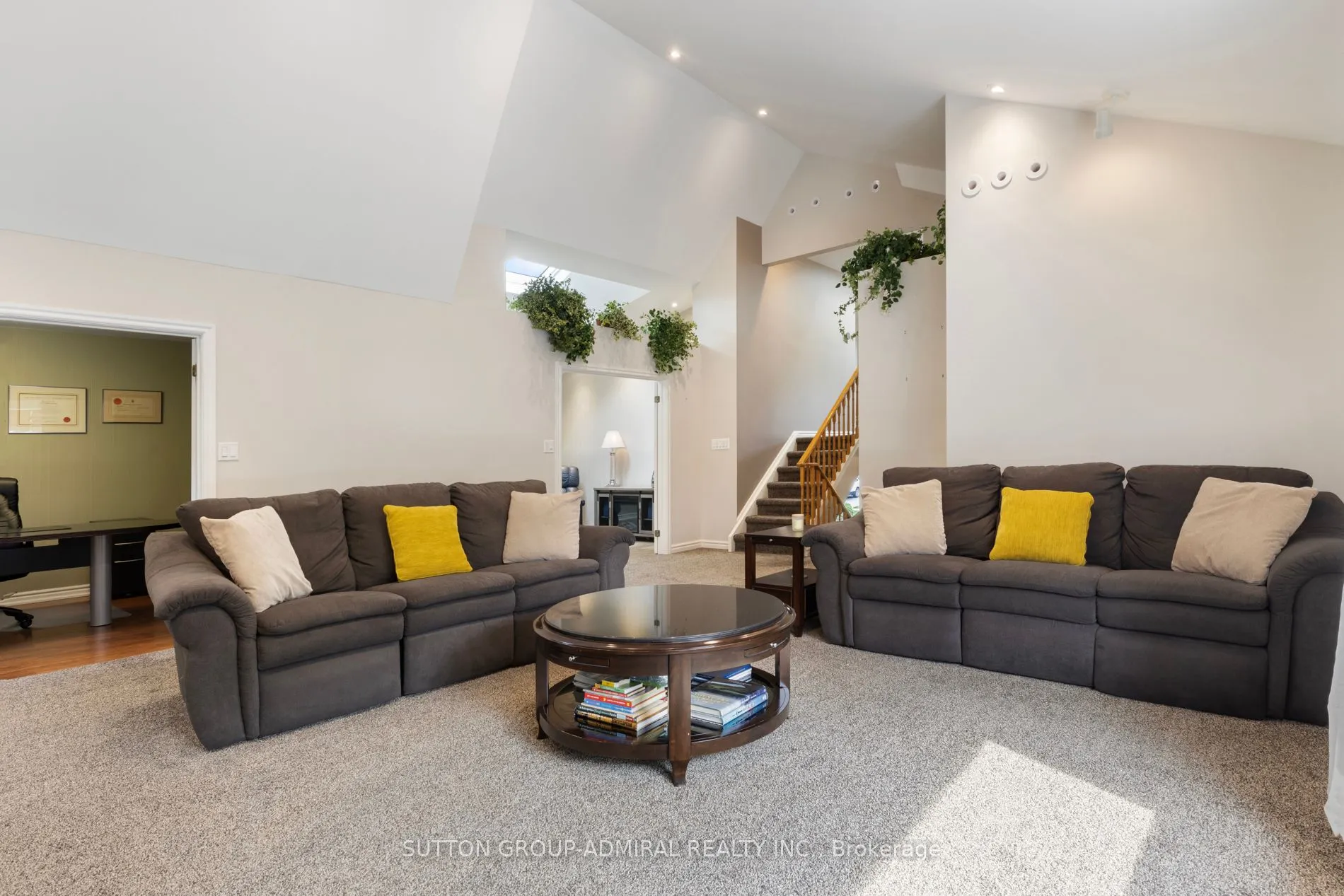 479 Hounslow Avenue