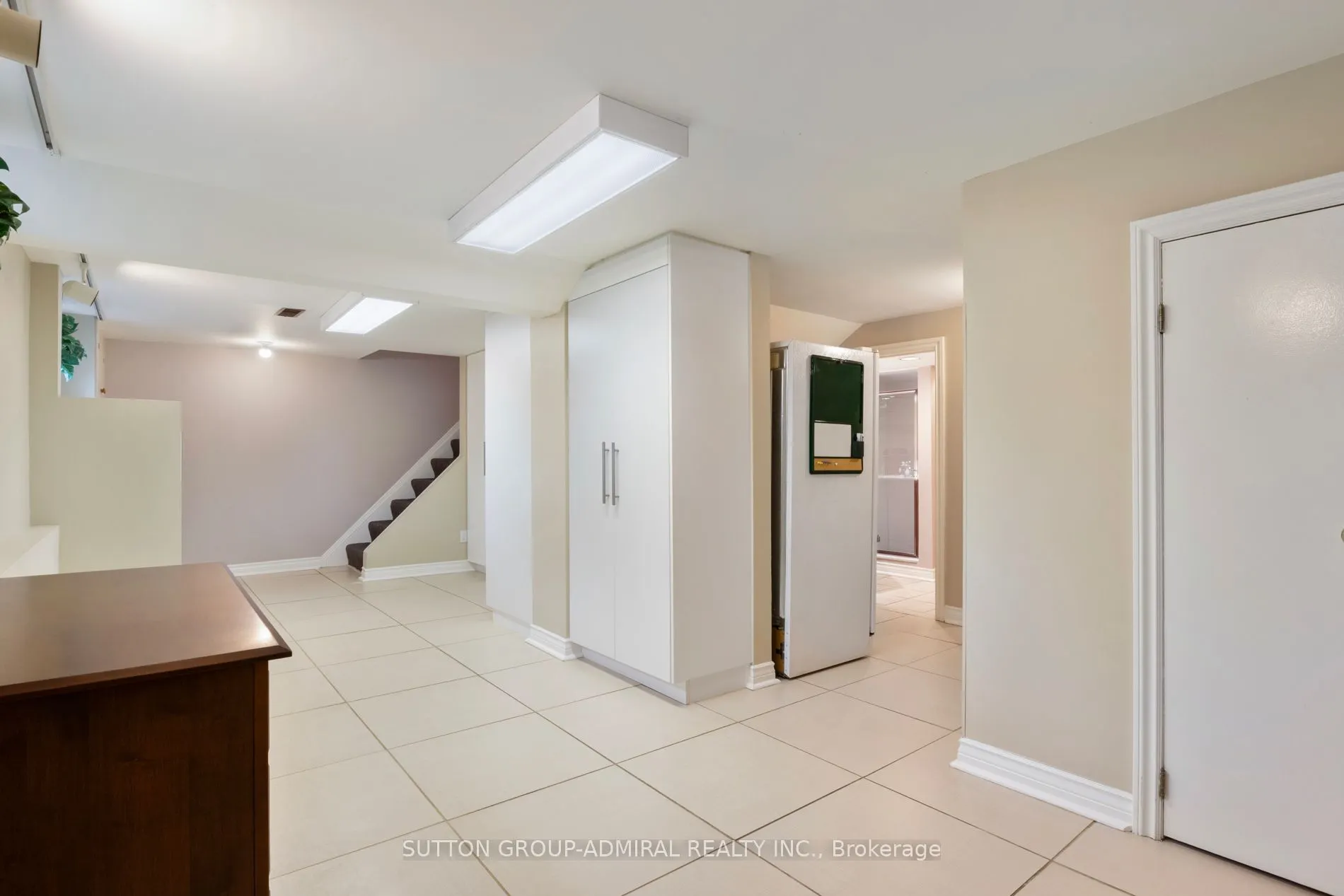 479 Hounslow Avenue