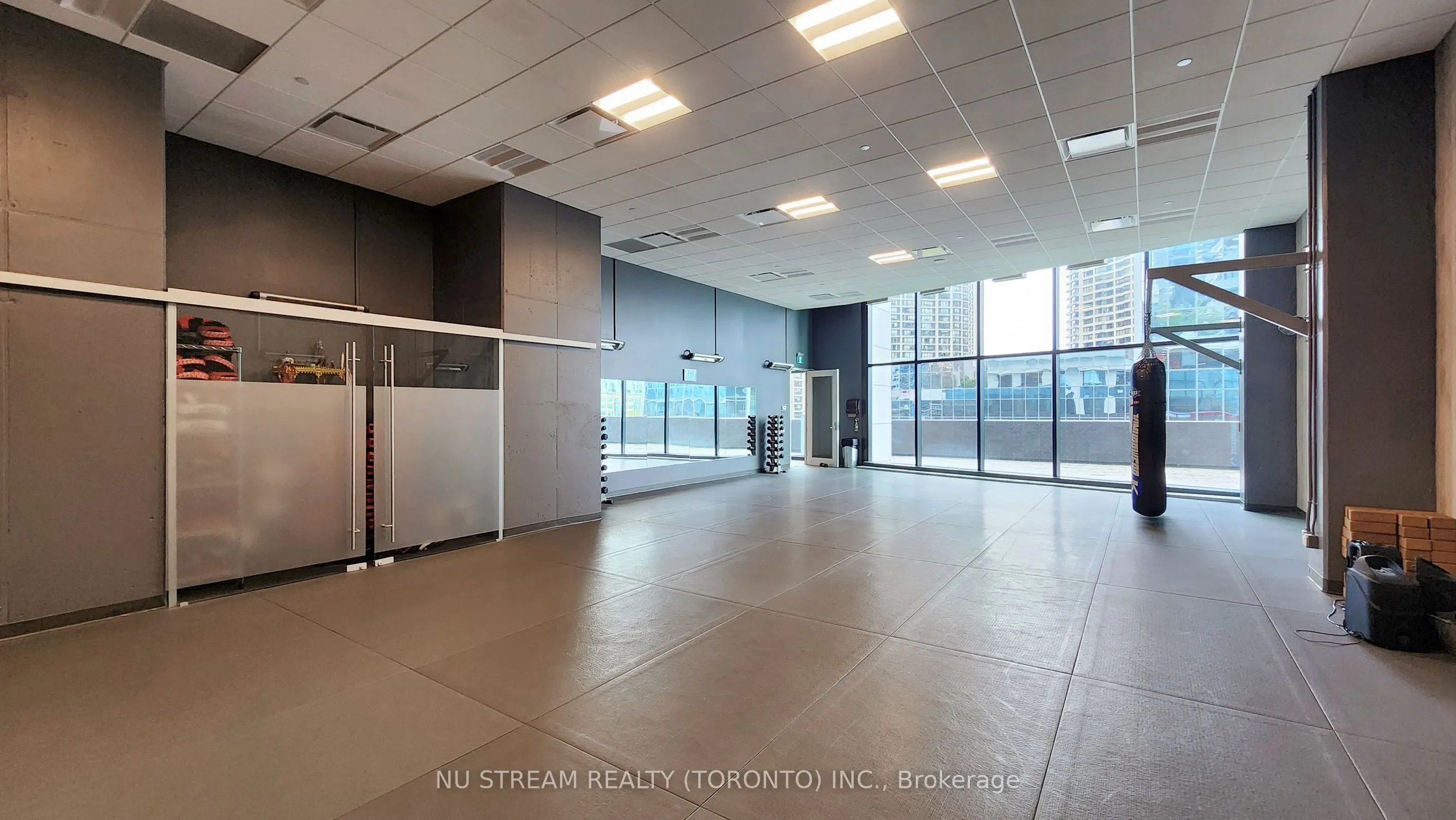 100 Harbour Street, #PH101