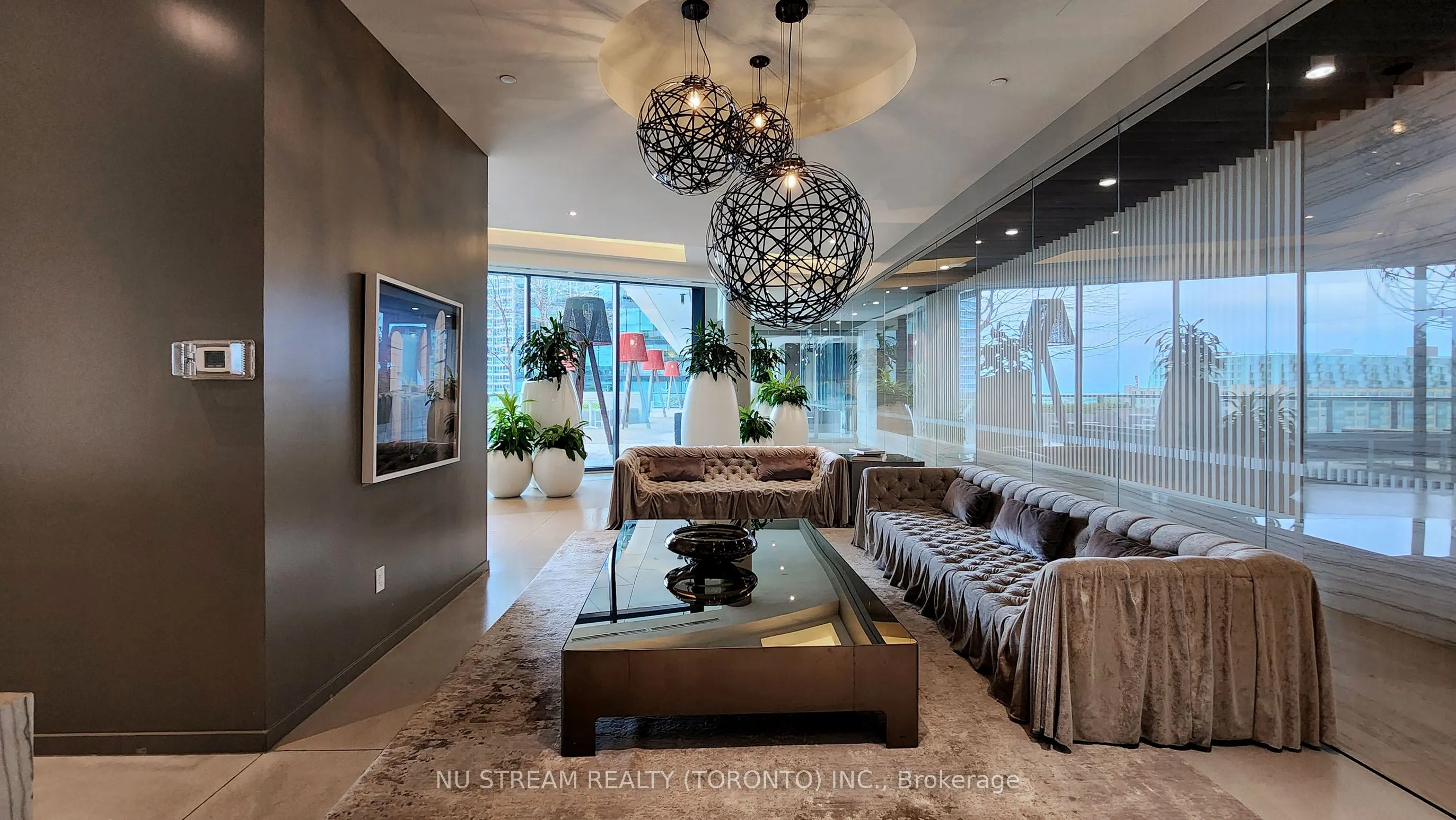 100 Harbour Street, #PH101