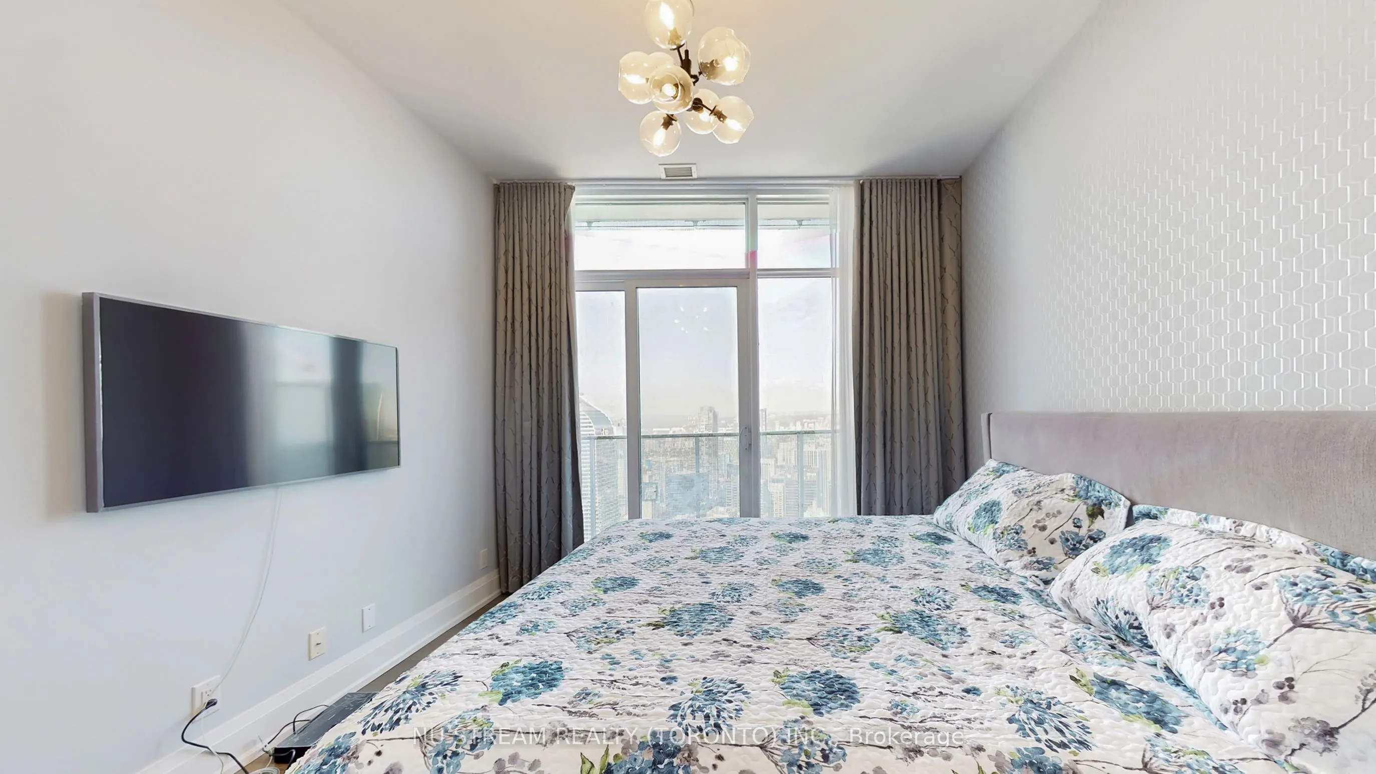 100 Harbour Street, #PH101