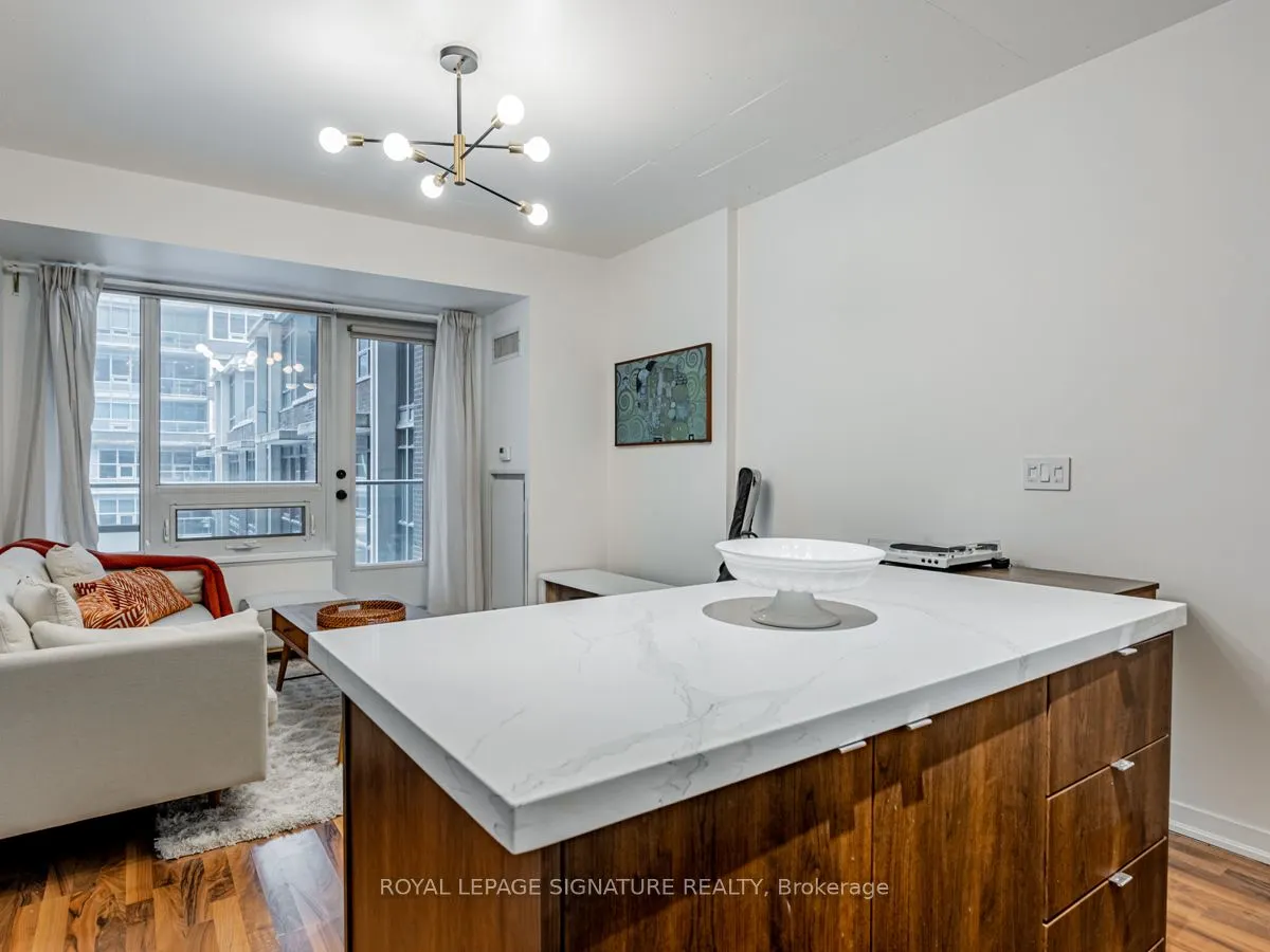 55 East Liberty Street, #401