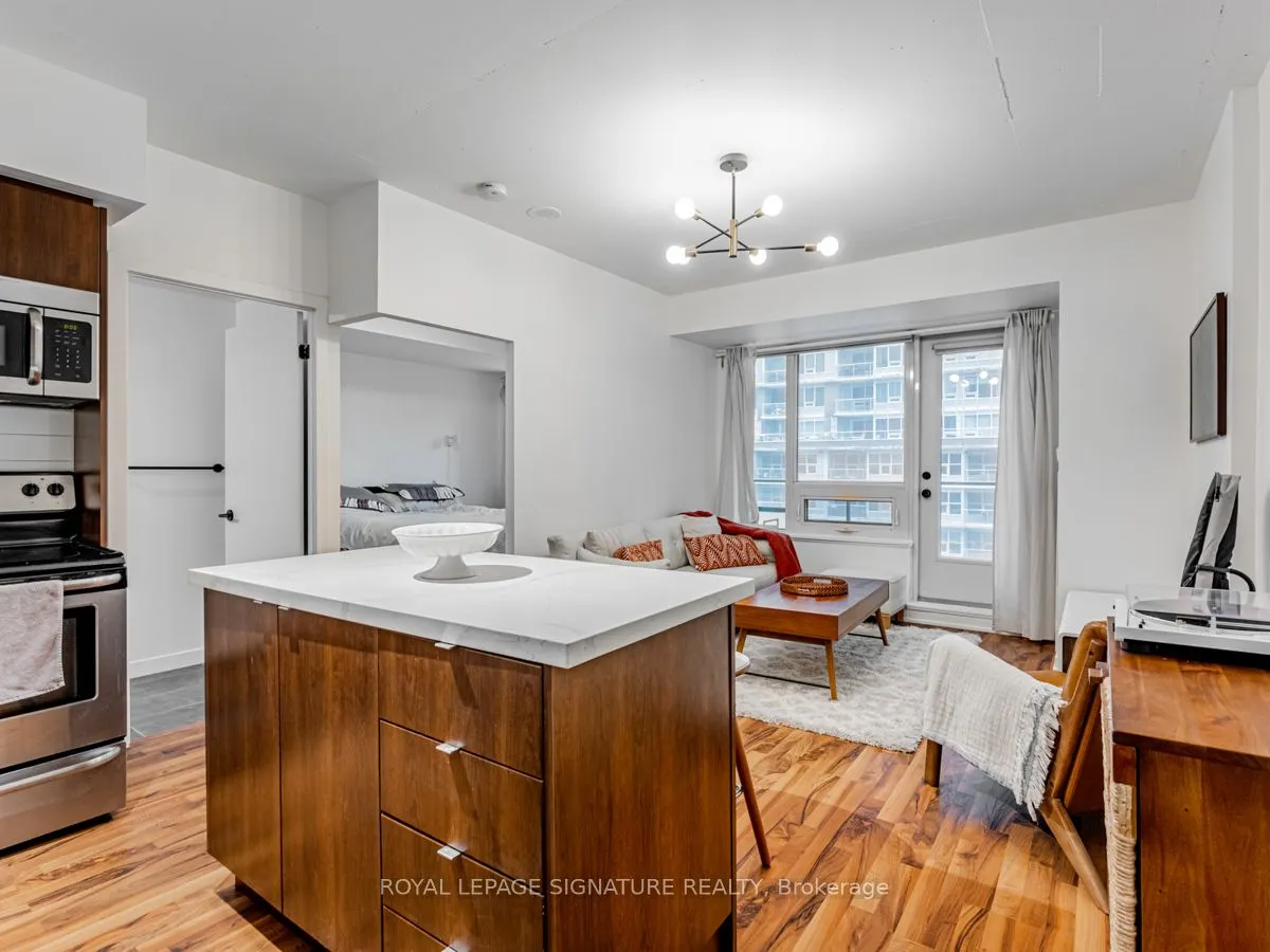 55 East Liberty Street, #401