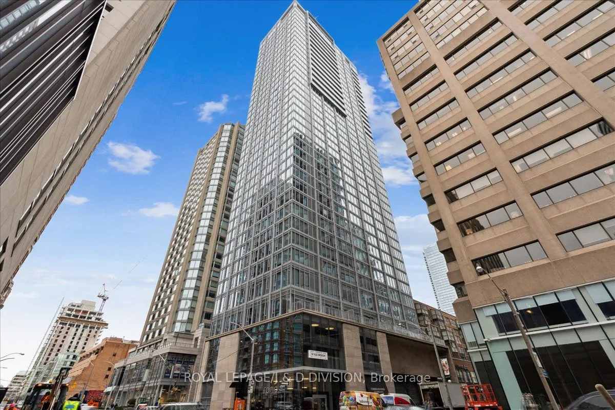 200 Cumberland Street, #2601