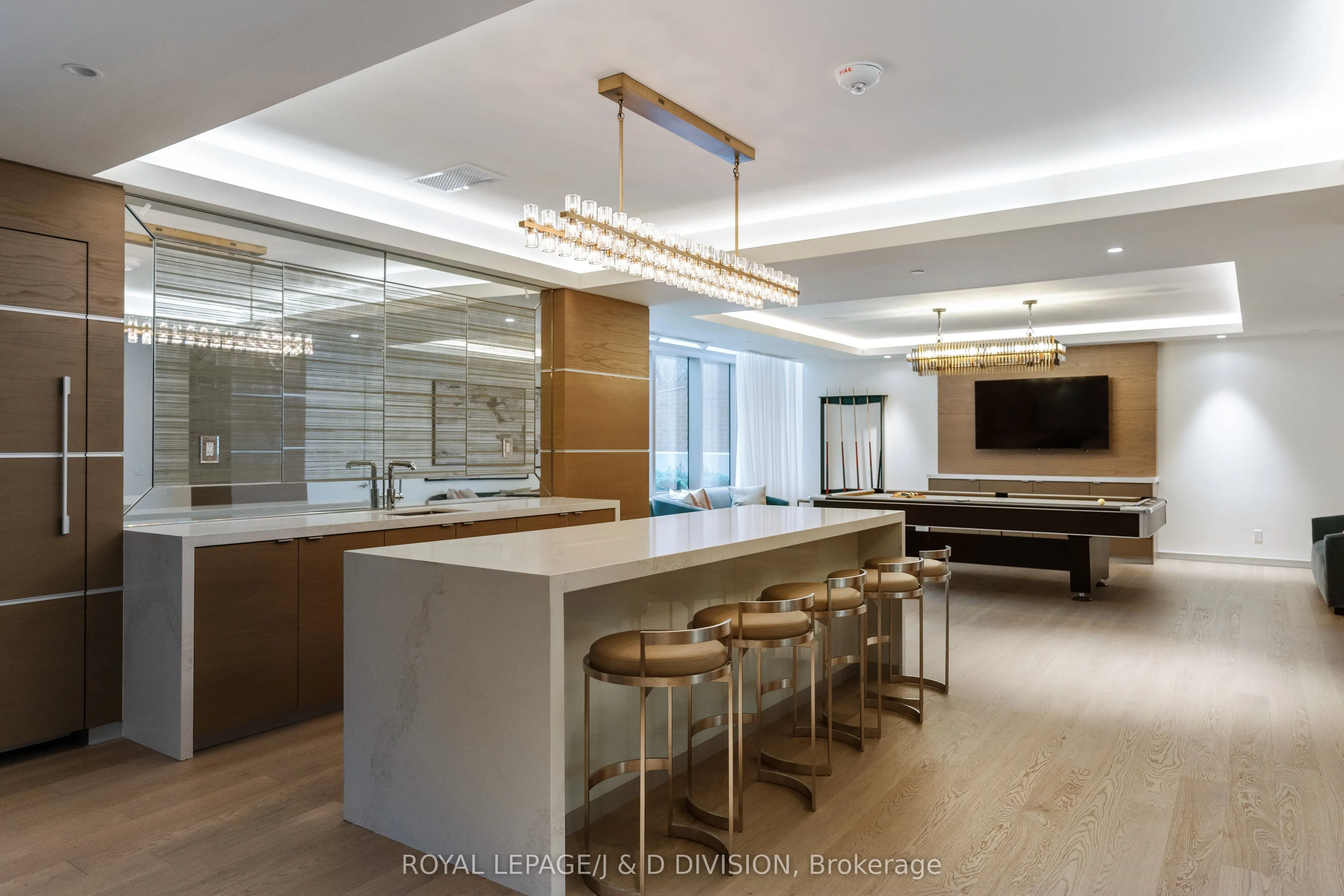 200 Cumberland Street, #2601