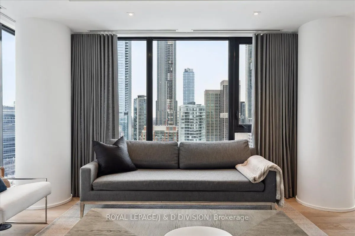 200 Cumberland Street, #2601