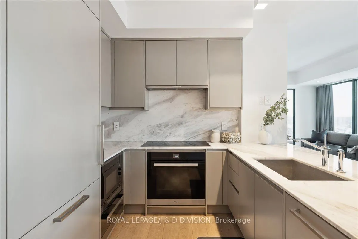 200 Cumberland Street, #2601