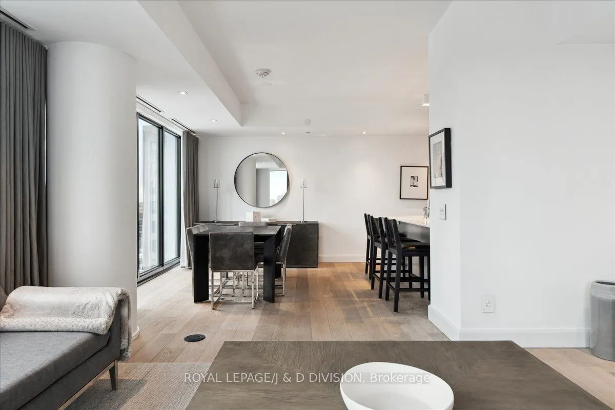 200 Cumberland Street, #2601