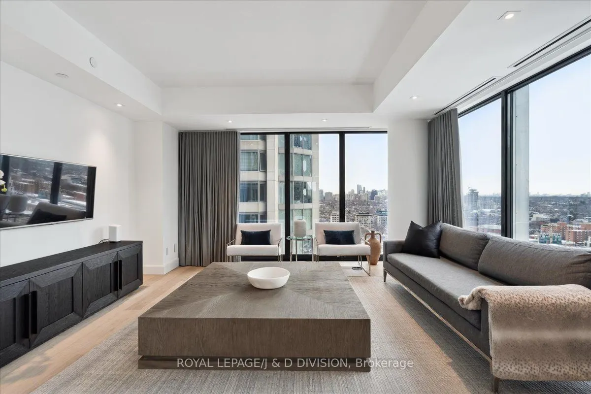200 Cumberland Street, #2601