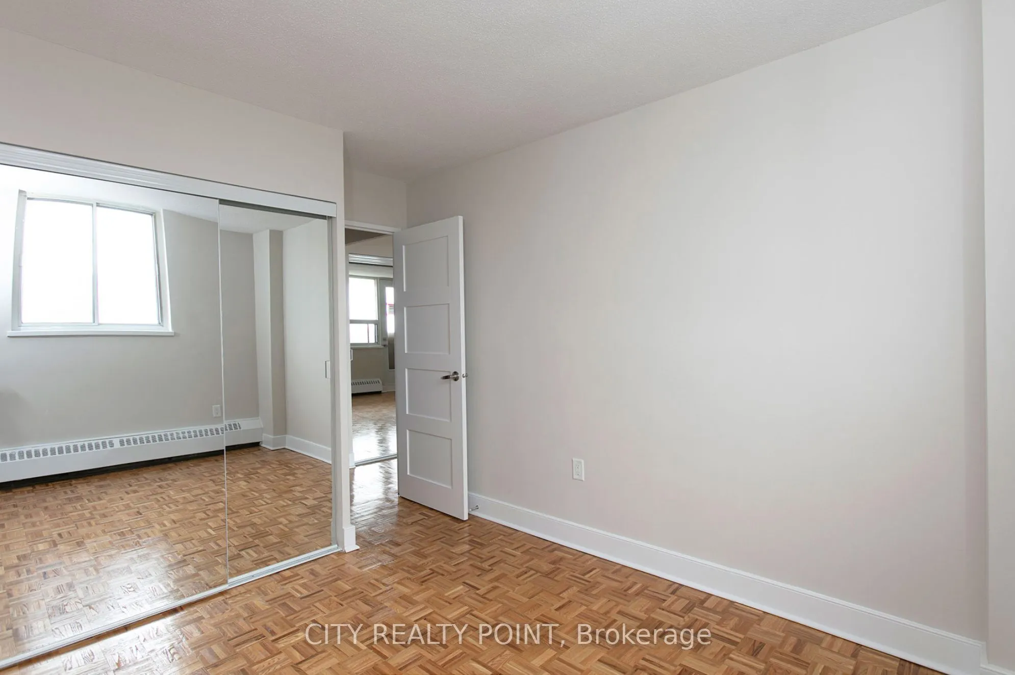 1500 Bathurst Street, #502