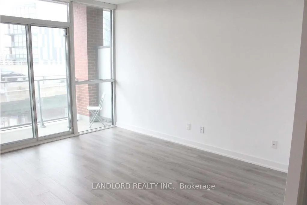 50 Bruyeres Mews, #709